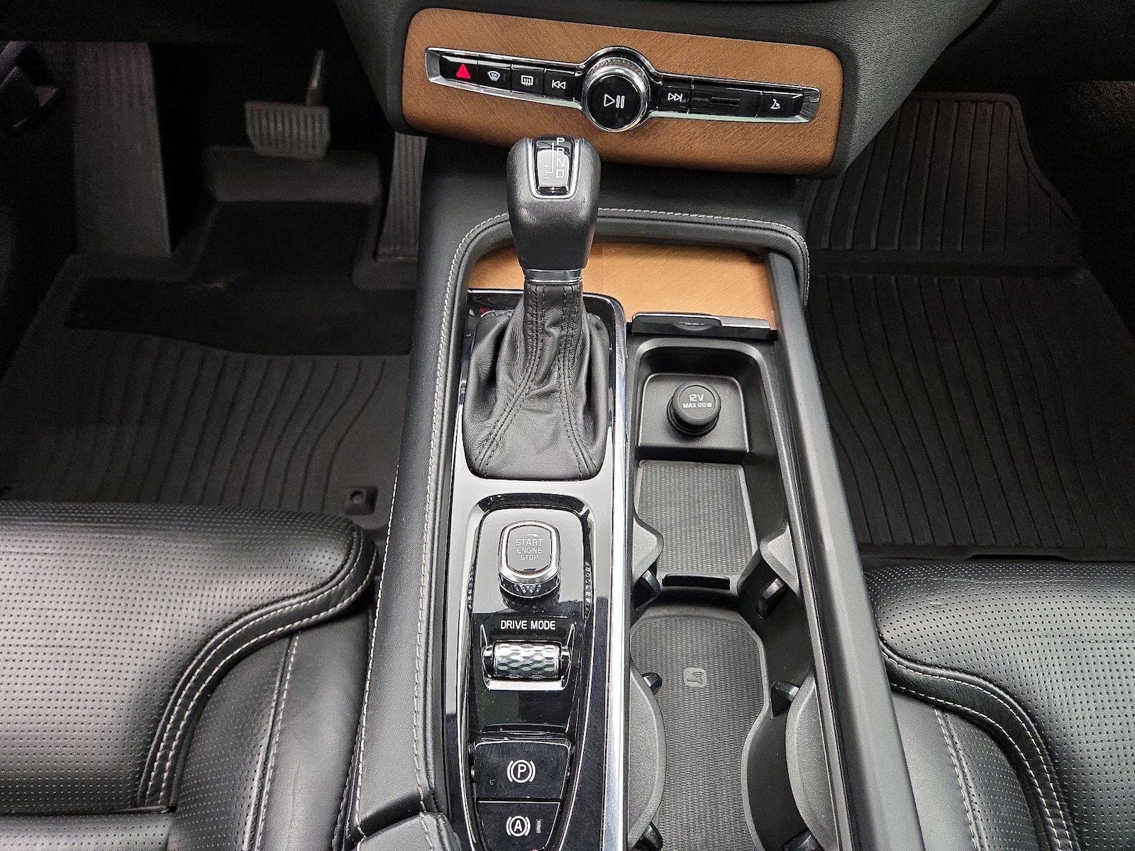 2020 Volvo XC90 Inscription - Photo 18