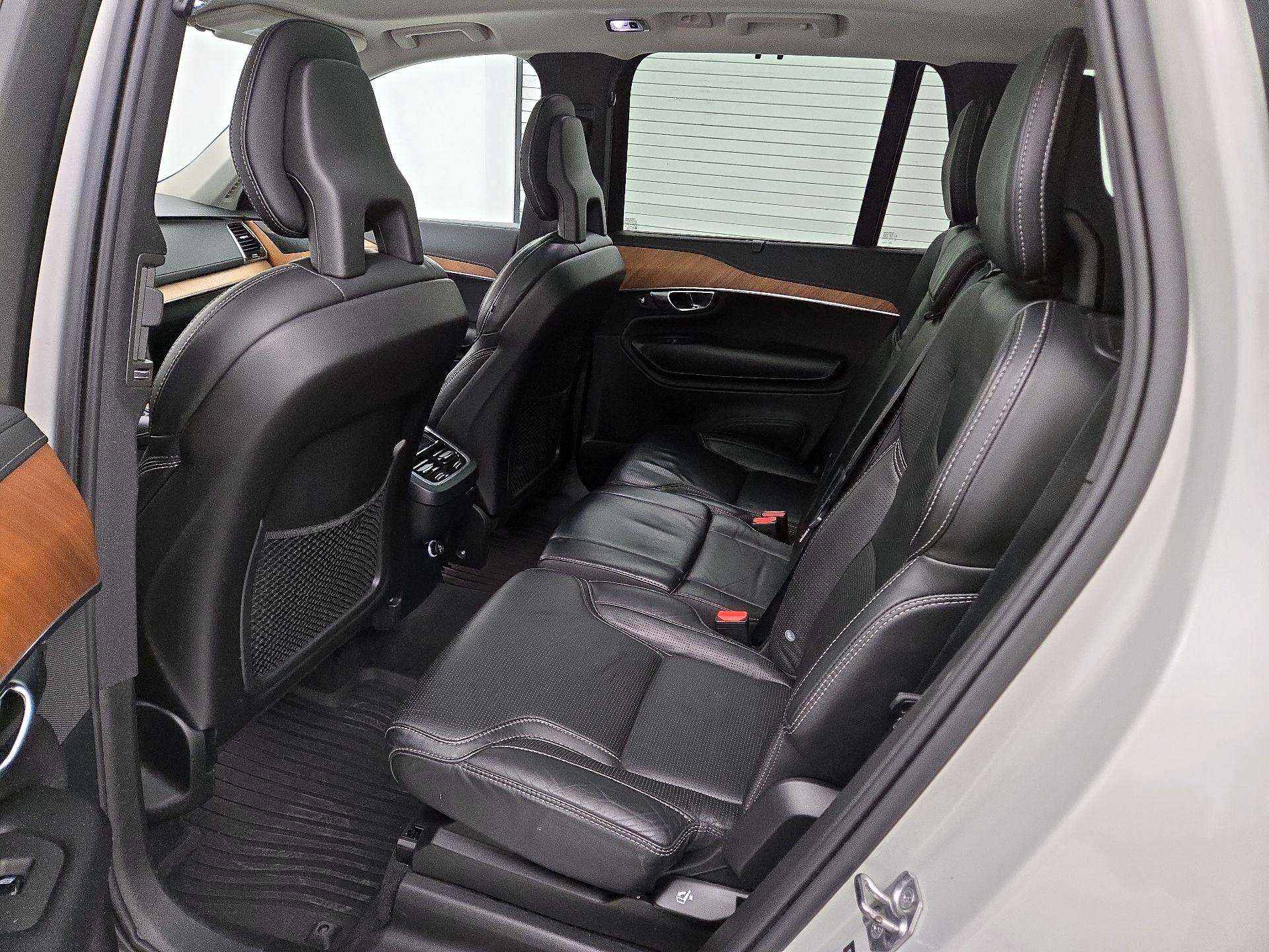 Thumbnail: 2020 Volvo XC90 - 18