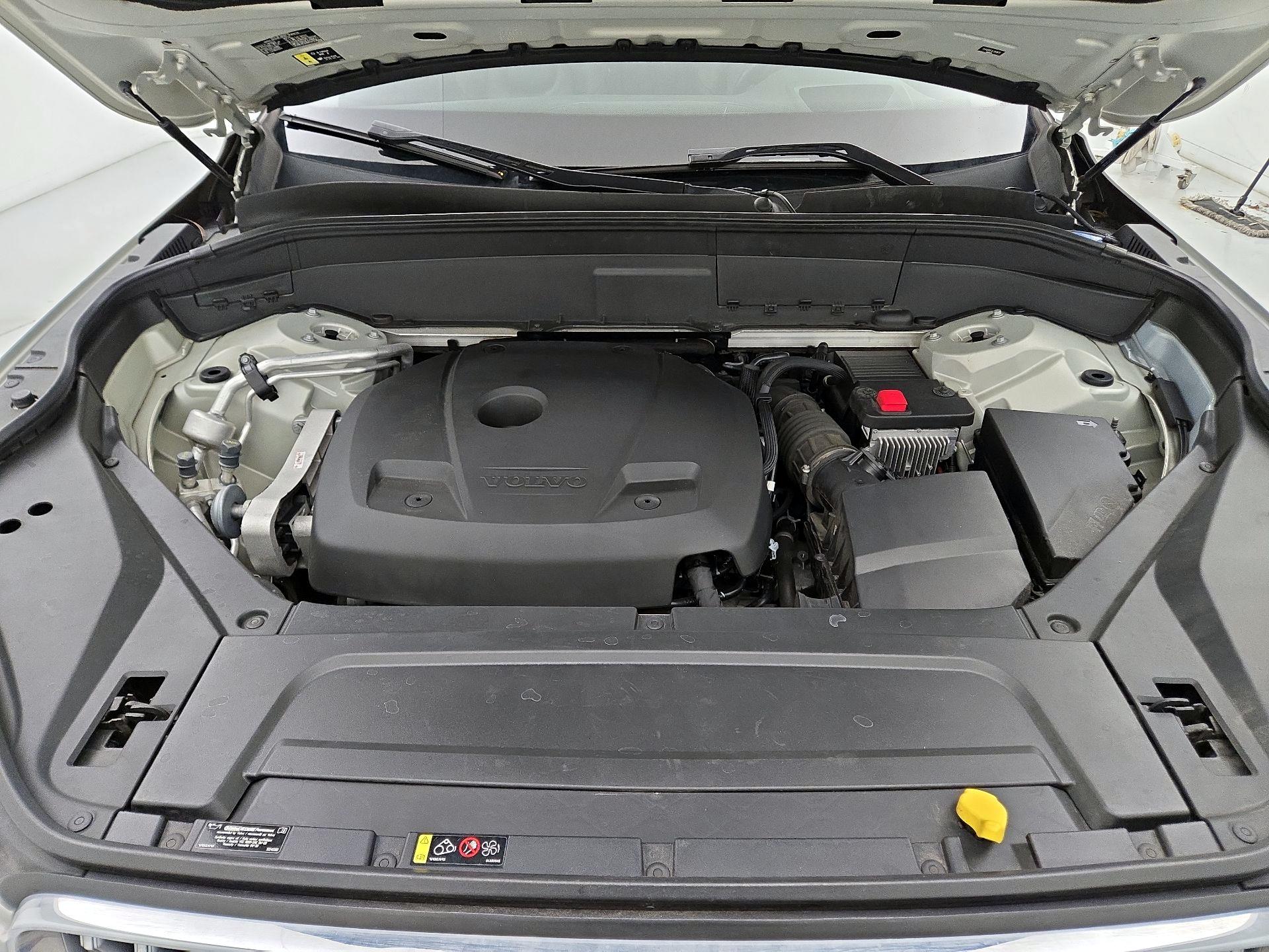 Thumbnail: 2020 Volvo XC90 - 20