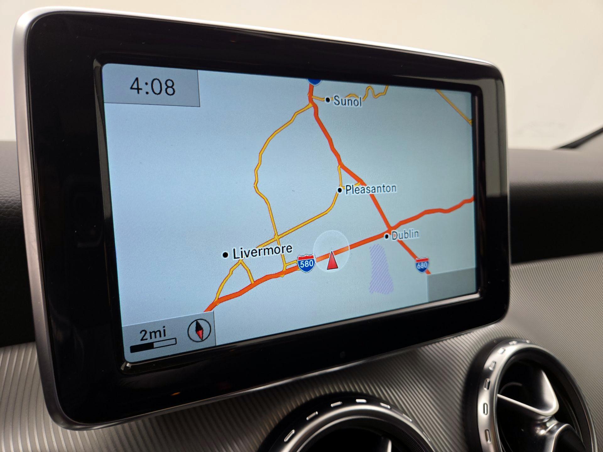 Thumbnail: 2015 Mercedes-Benz GLA - 14