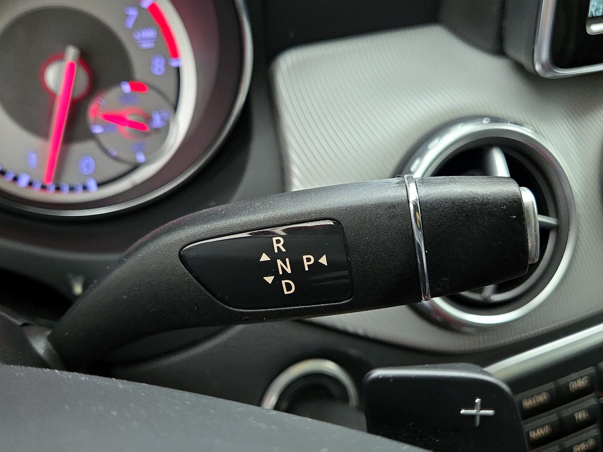 Thumbnail: 2015 Mercedes-Benz GLA - 18