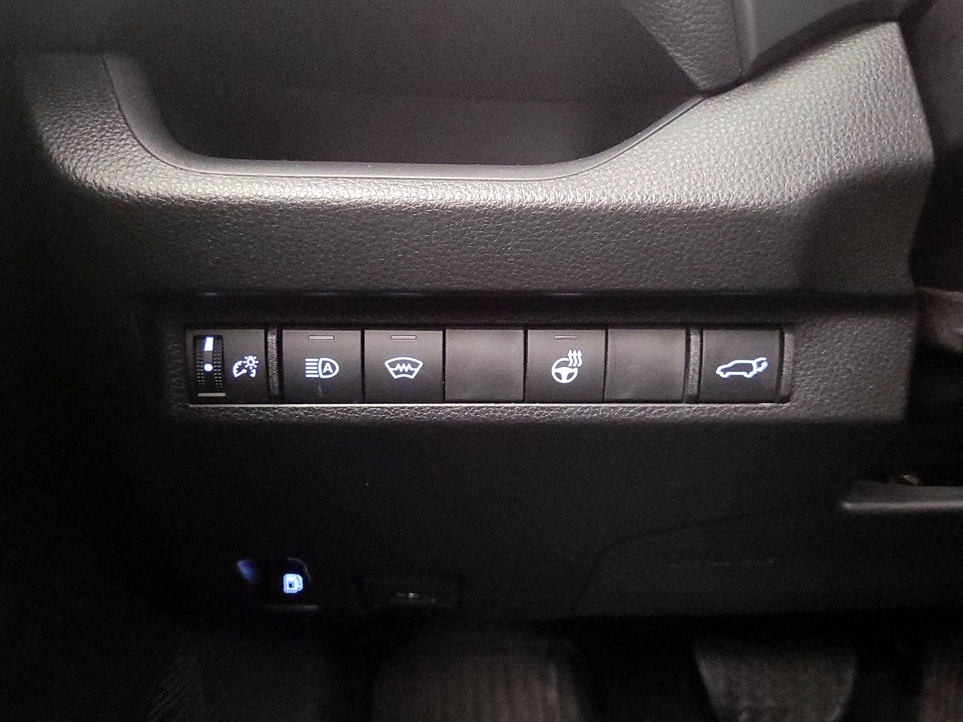 Thumbnail: 2023 Toyota RAV4 - 13