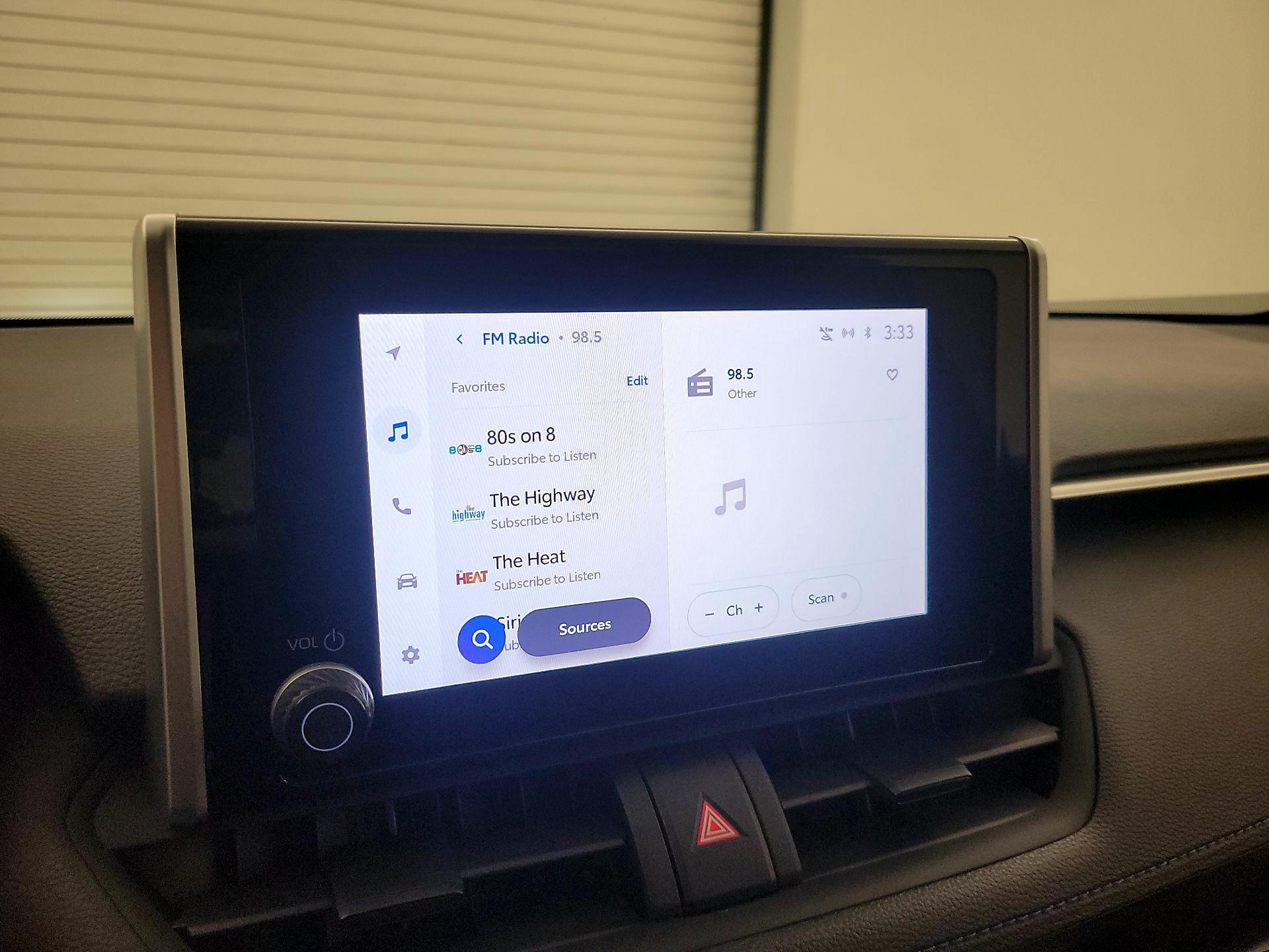 Thumbnail: 2023 Toyota RAV4 - 16