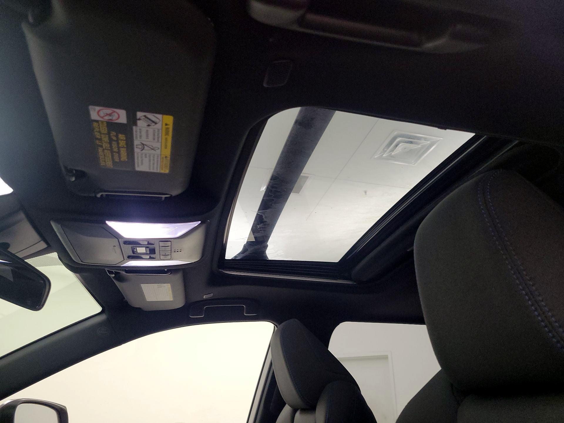 Thumbnail: 2023 Toyota RAV4 - 20