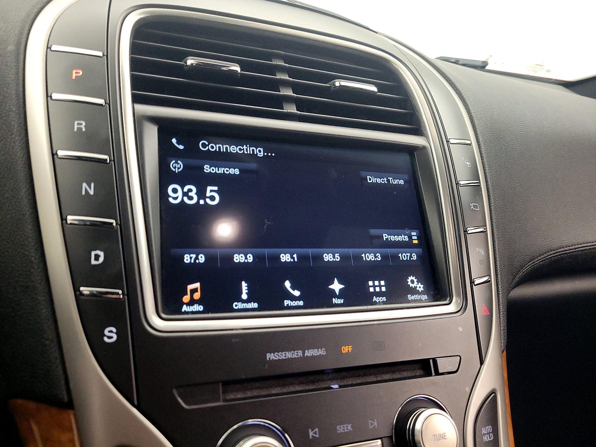 Thumbnail: 2016 Lincoln MKX - 15