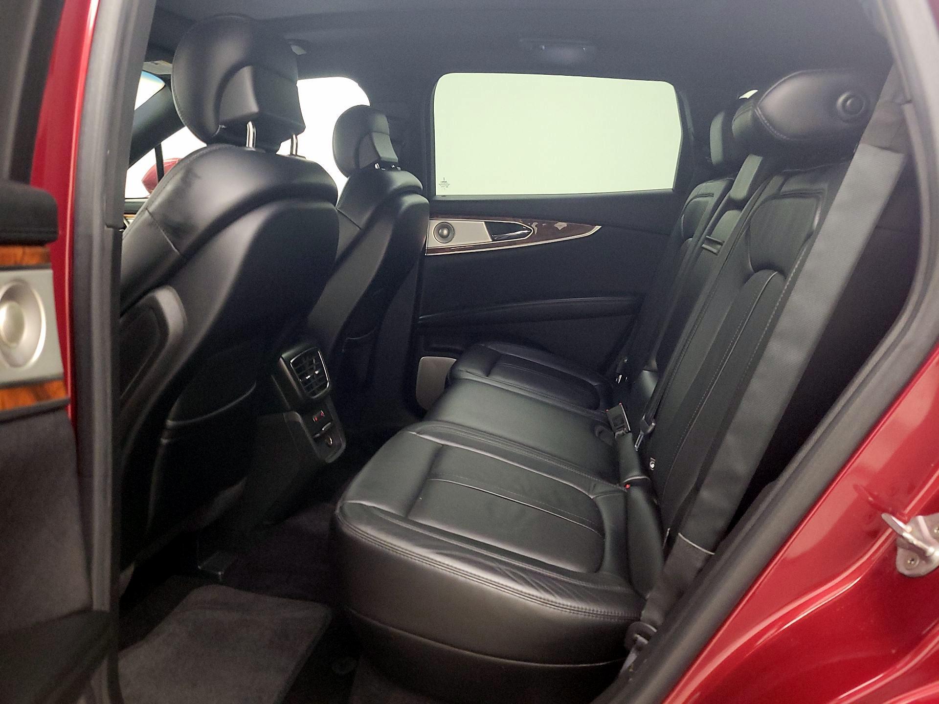 Thumbnail: 2016 Lincoln MKX - 19