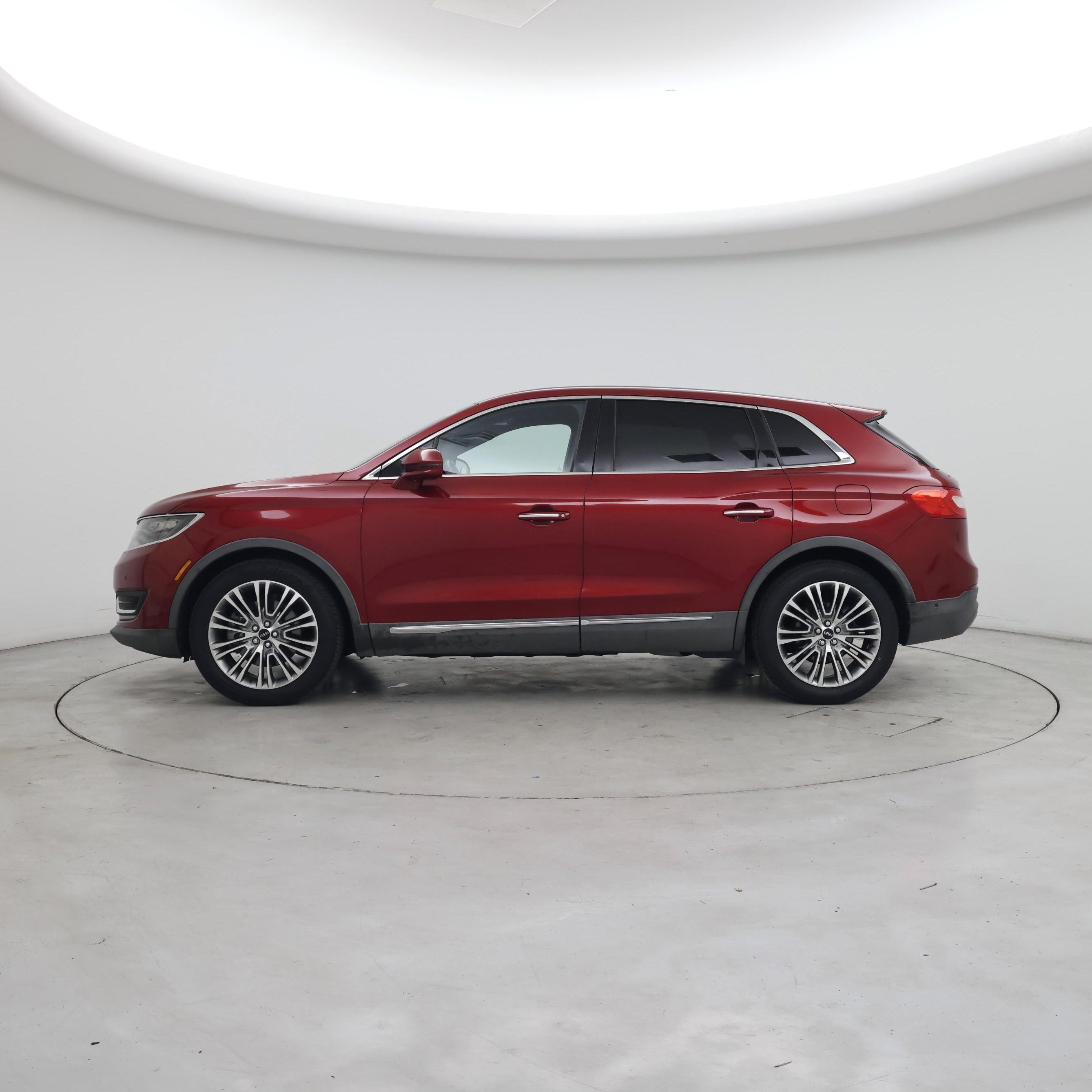 Thumbnail: 2016 Lincoln MKX - 3