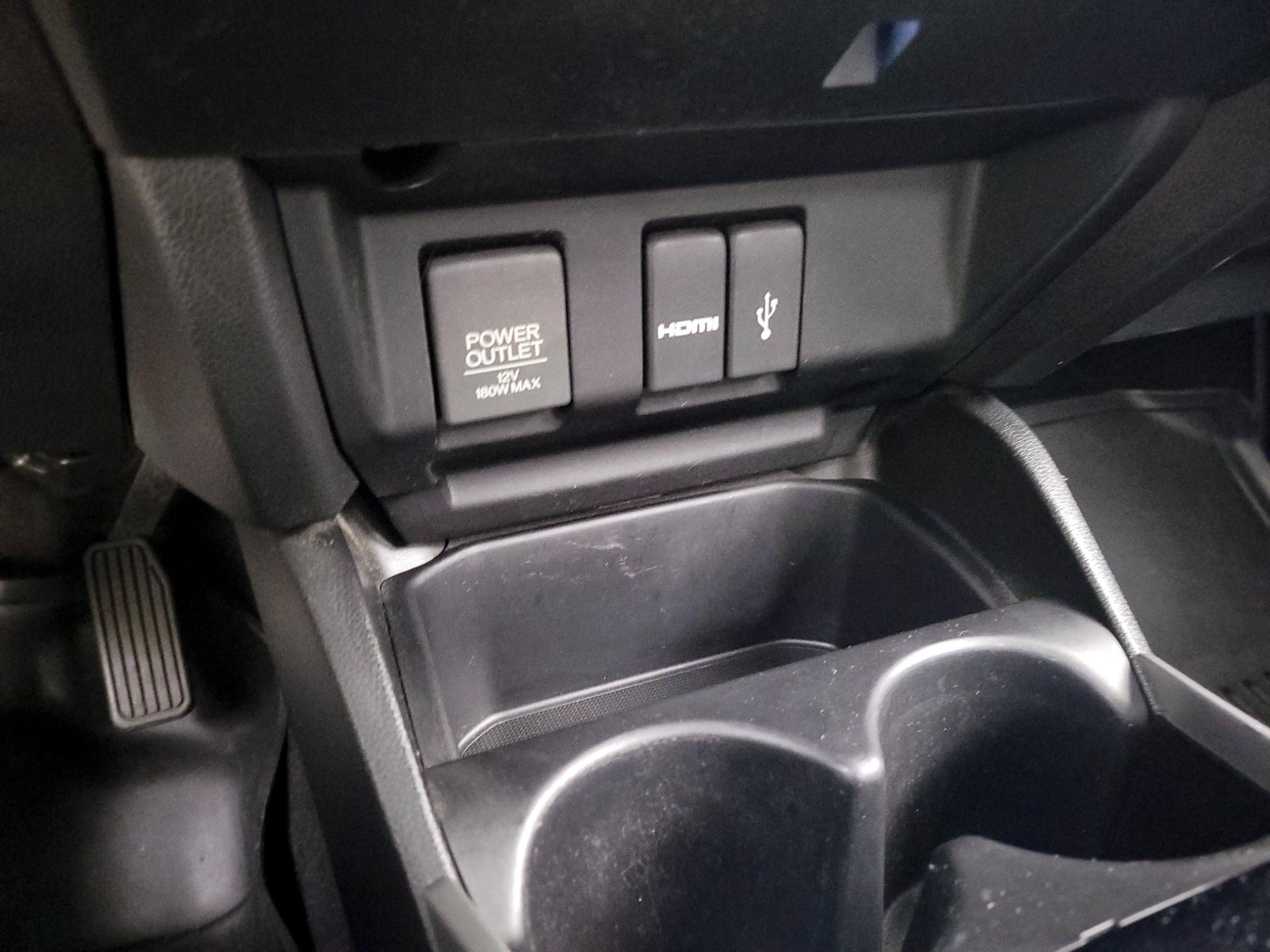 Thumbnail: 2016 Honda Fit - 18