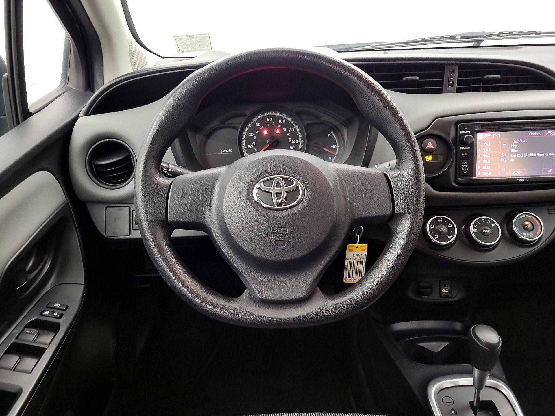 Thumbnail: 2015 Toyota Yaris - 10