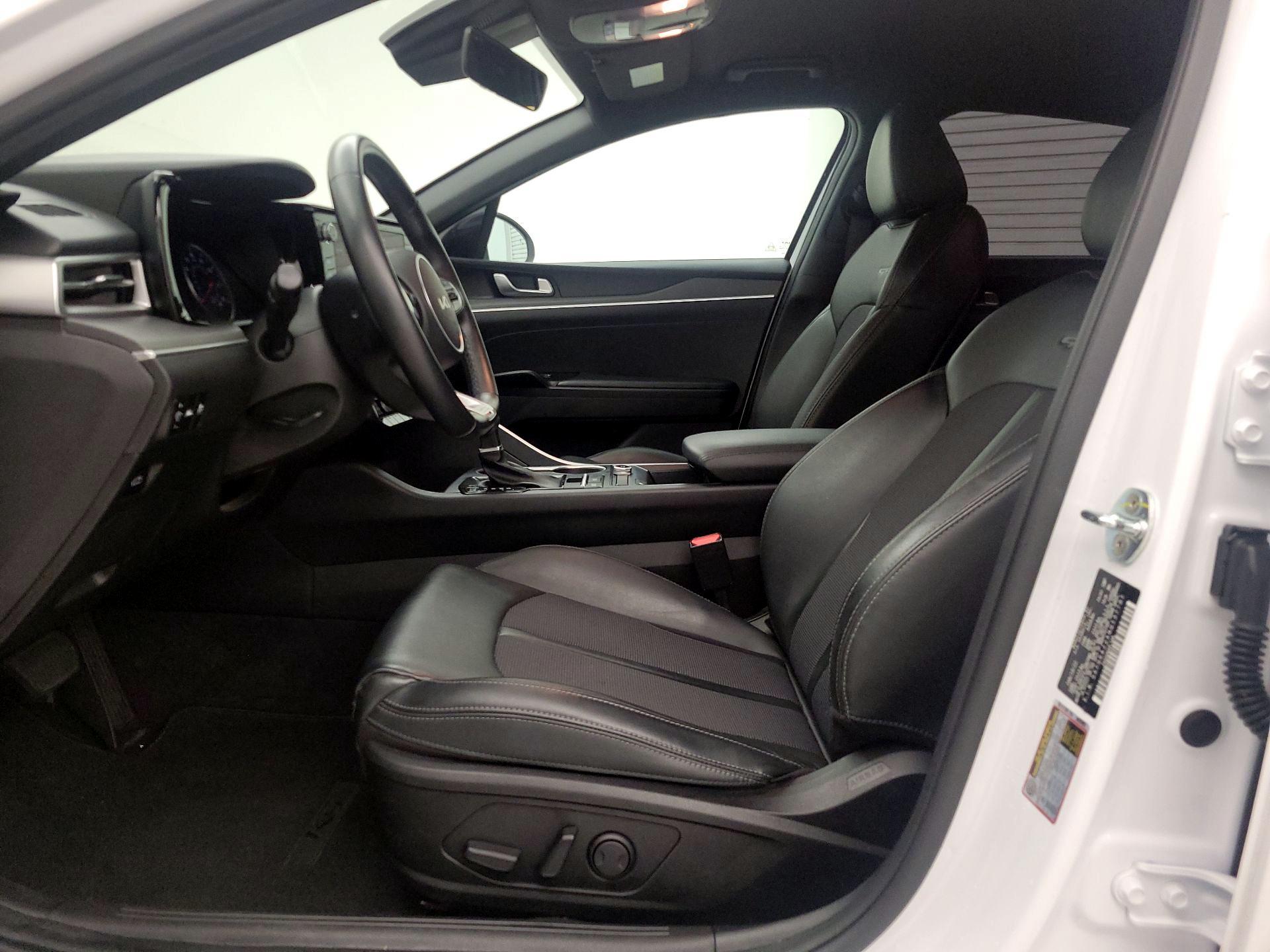 Thumbnail: 2022 Kia K5 - 11