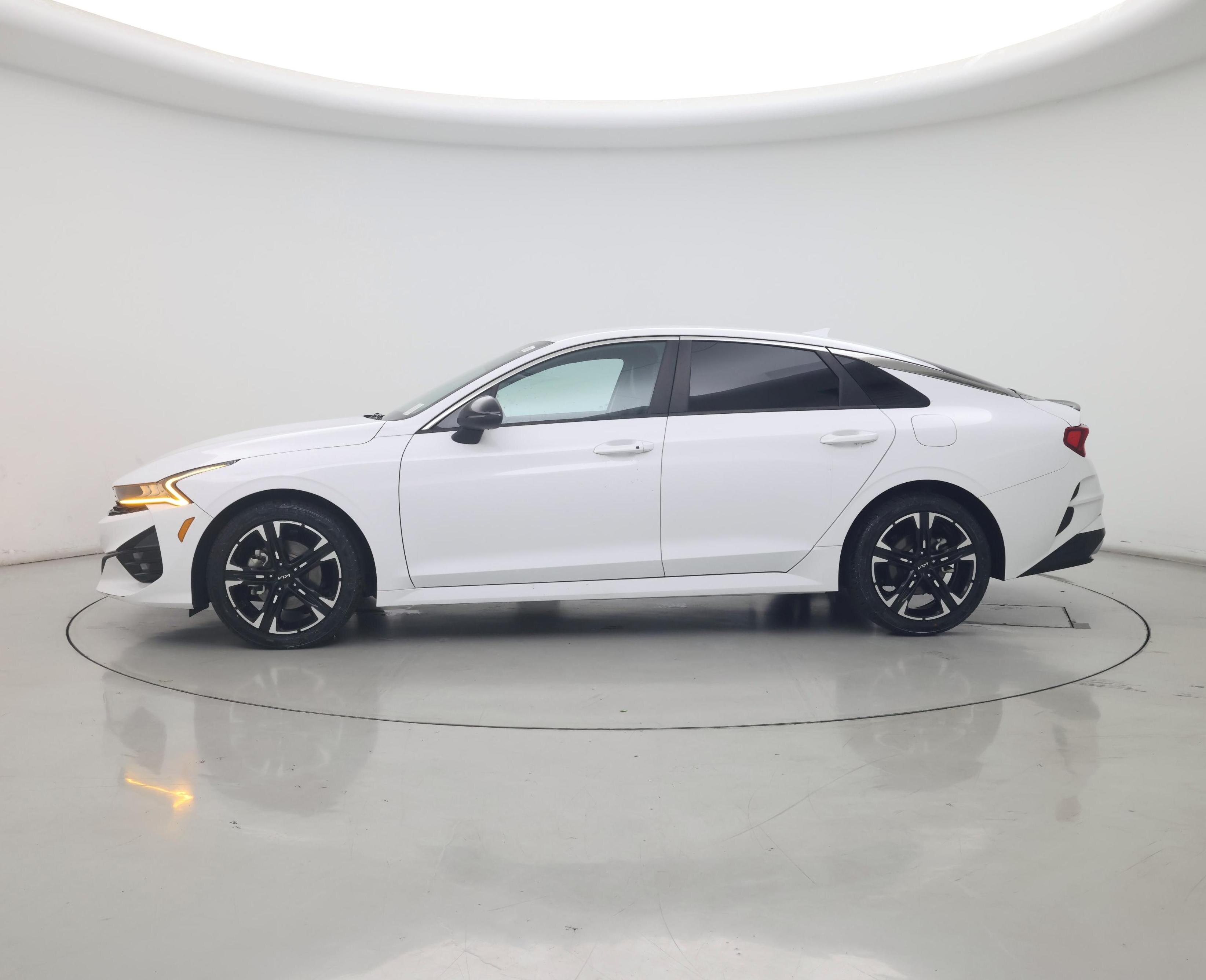 Thumbnail: 2022 Kia K5 - 3