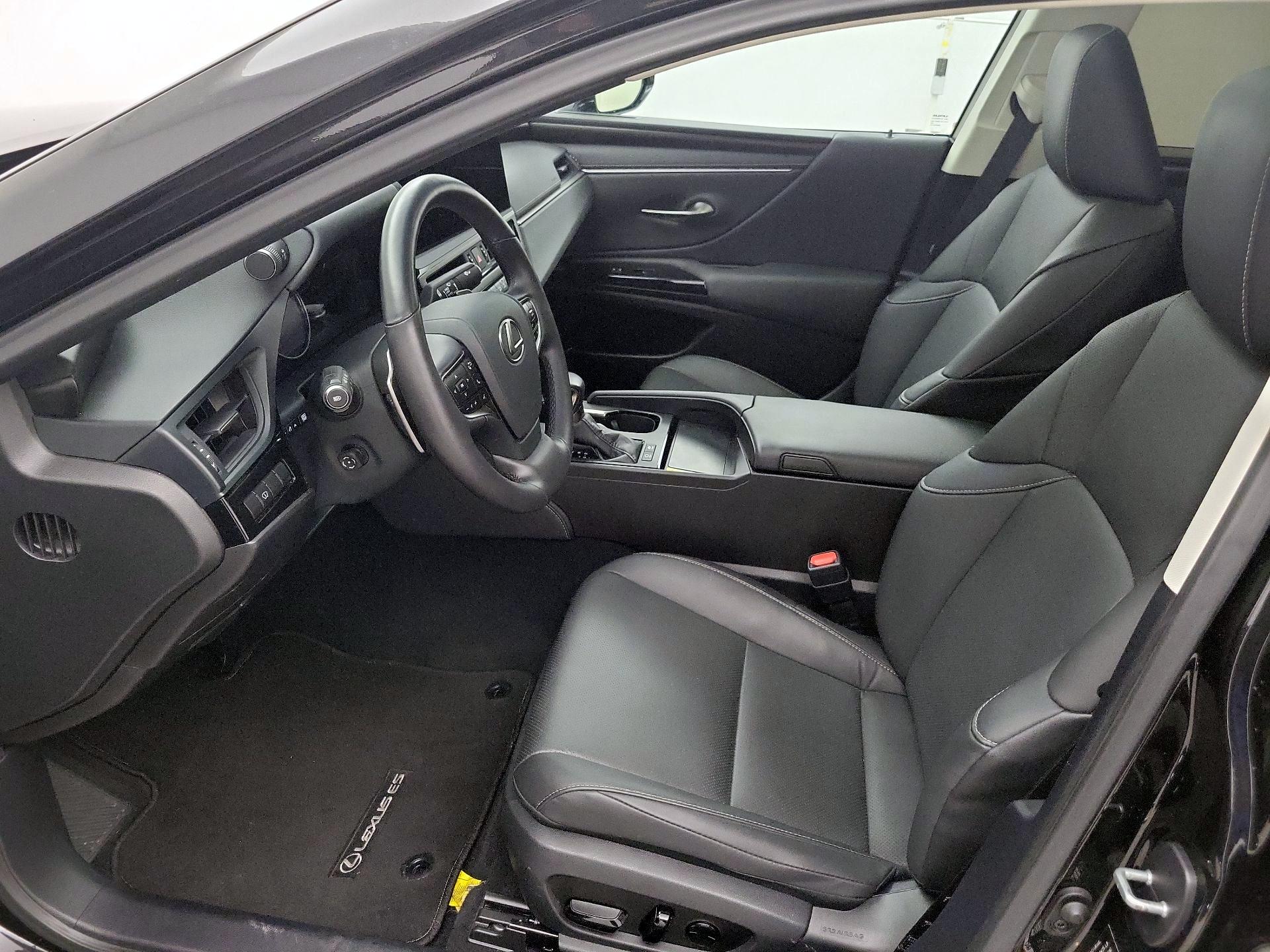 Thumbnail: 2025 Lexus ES - 11