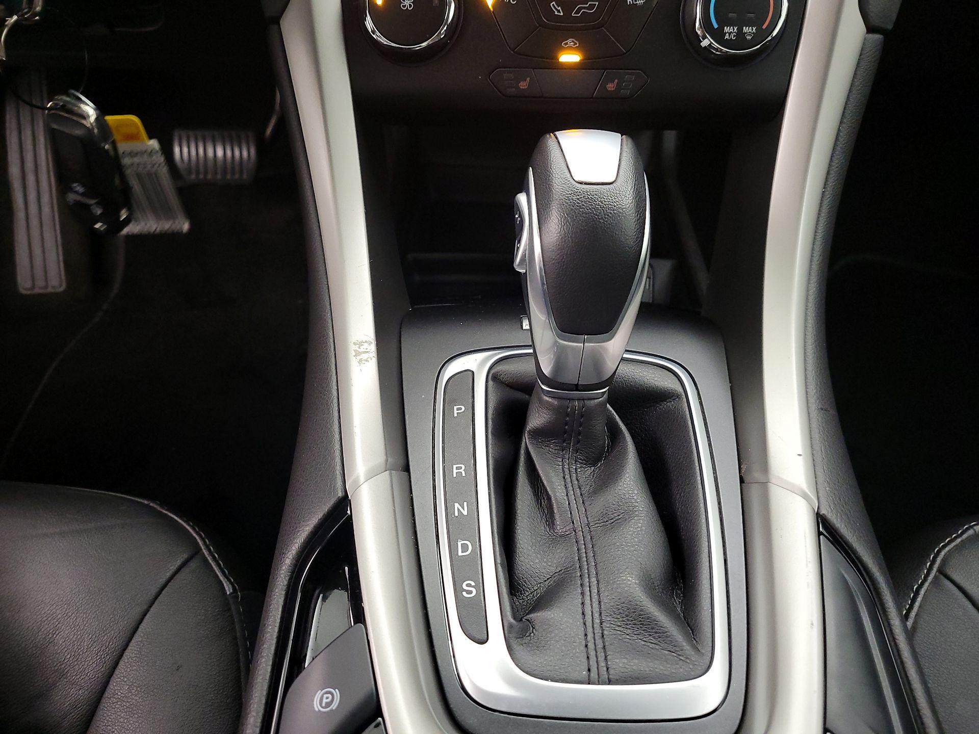 Thumbnail: 2014 Ford Fusion - 15