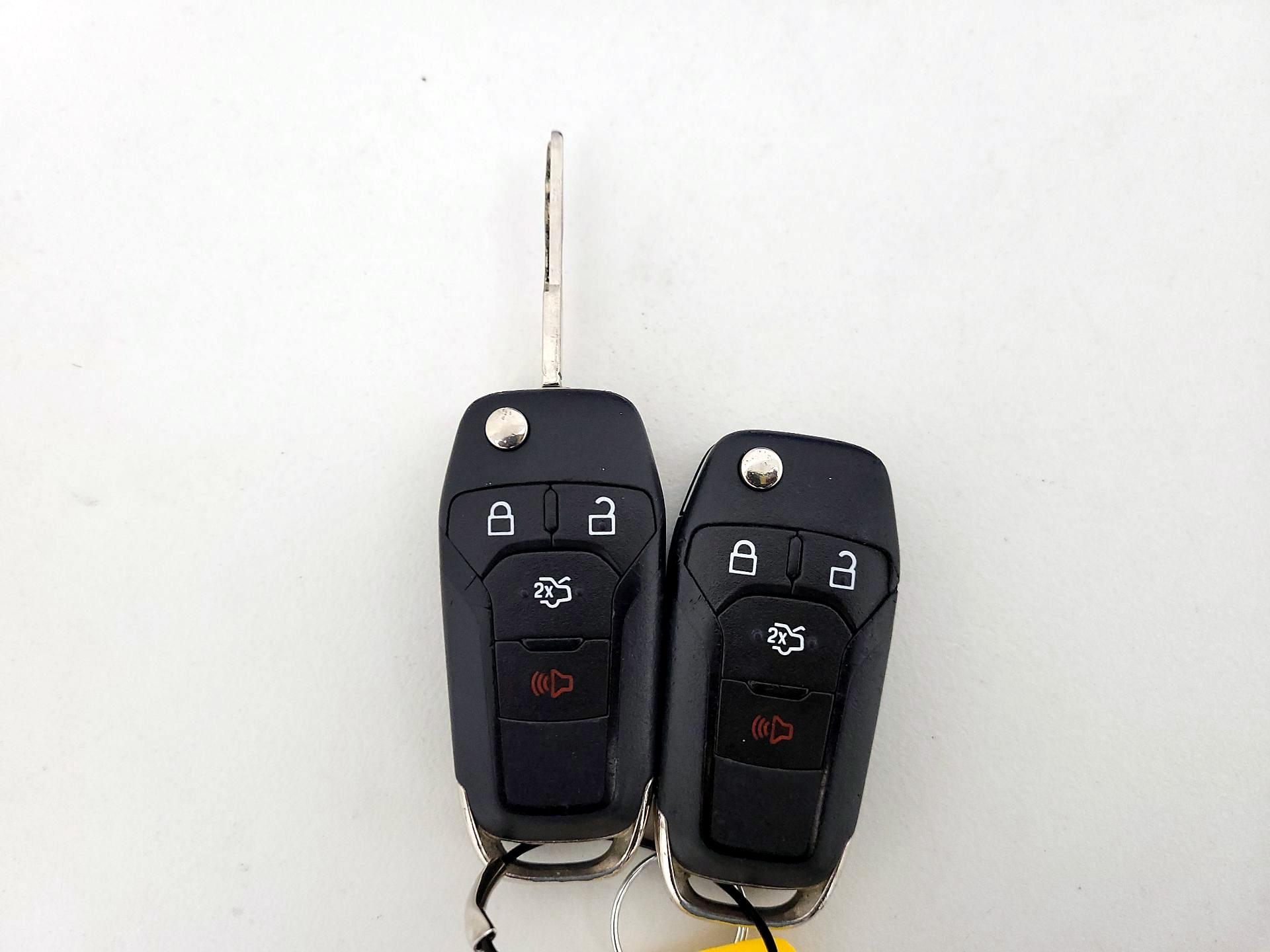 Thumbnail: 2014 Ford Fusion - 20