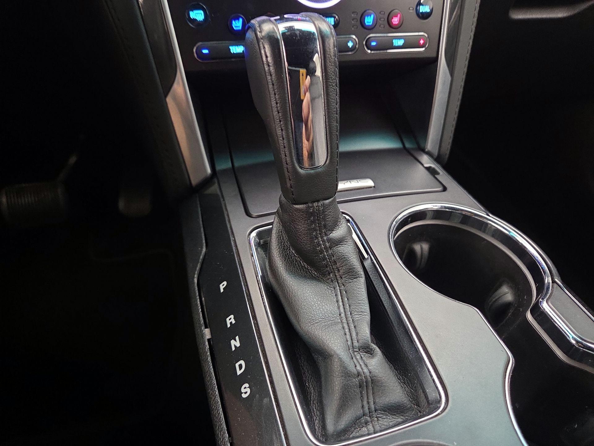 Thumbnail: 2016 Ford Explorer - 18