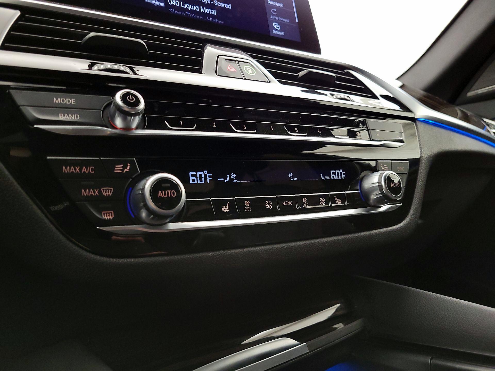 Thumbnail: 2023 BMW 5 Series - 17