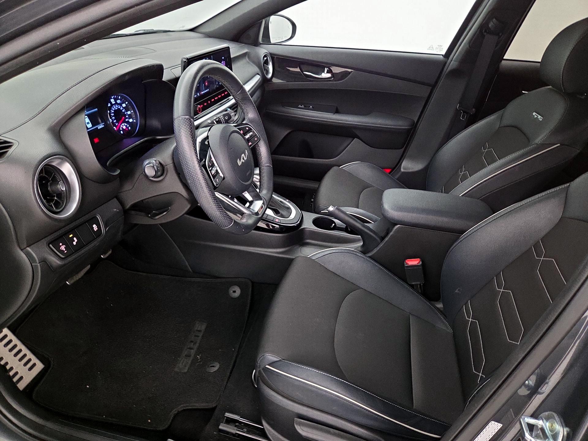 Thumbnail: 2023 Kia Forte - 11