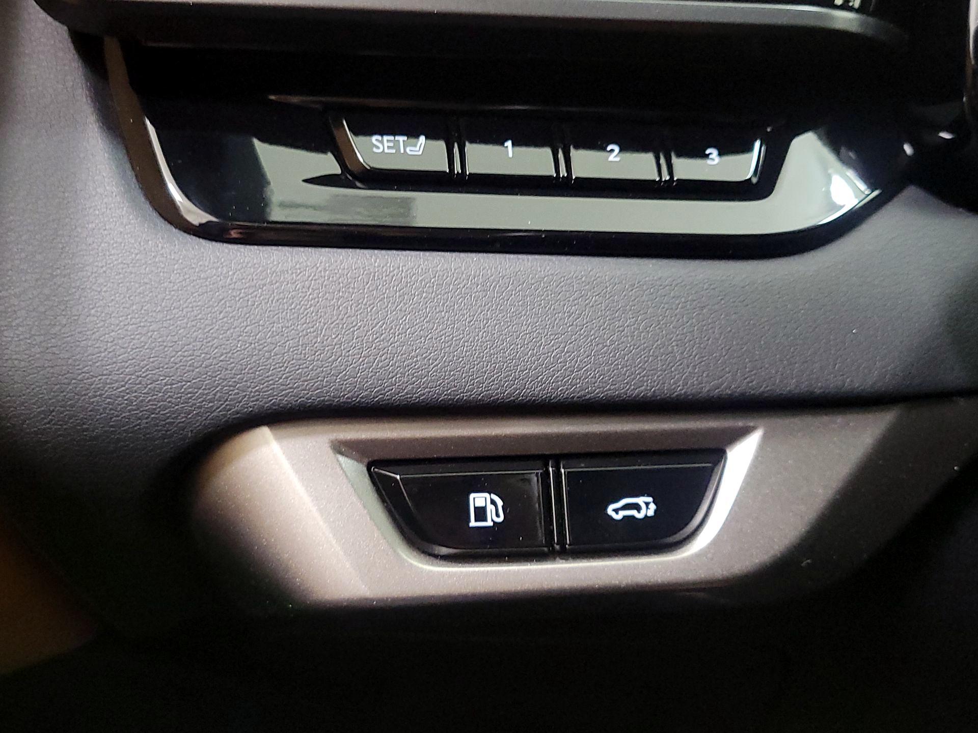 Thumbnail: 2024 Lexus RX - 13