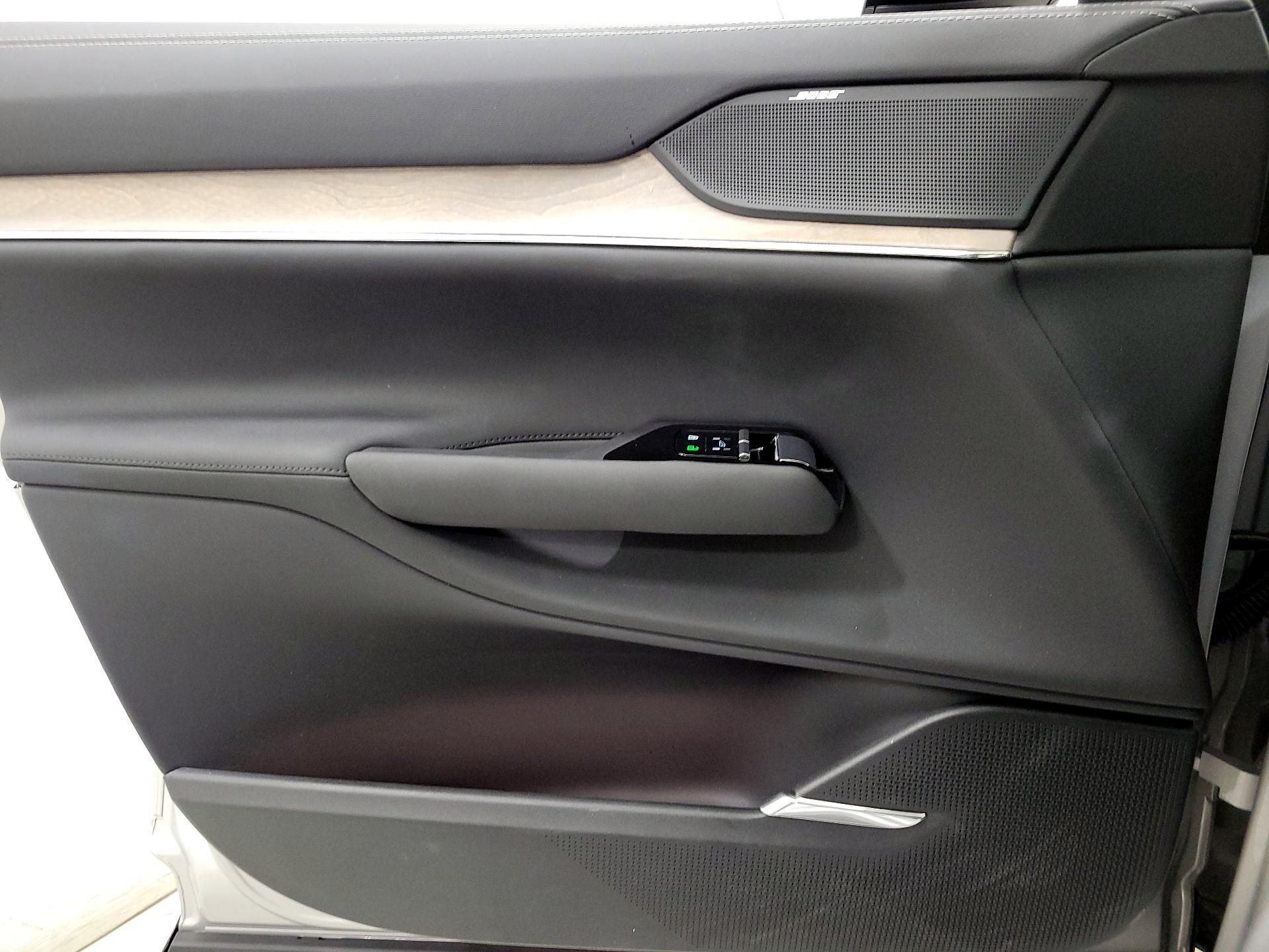 Thumbnail: 2025 Volvo EX90 - 12