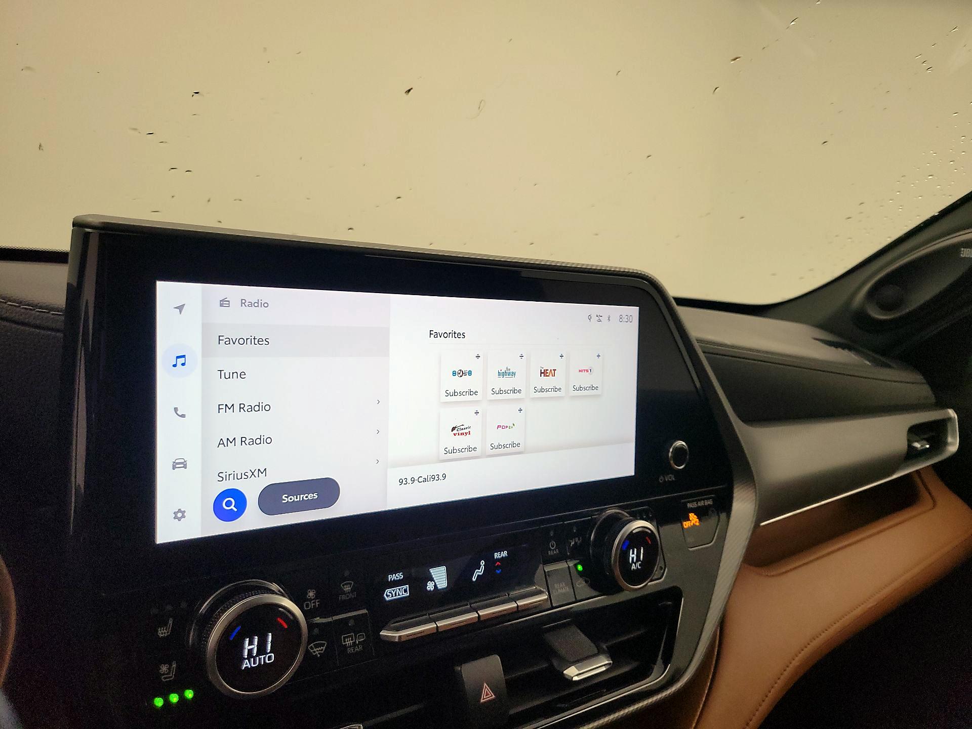 Thumbnail: 2023 Toyota Highlander - 15