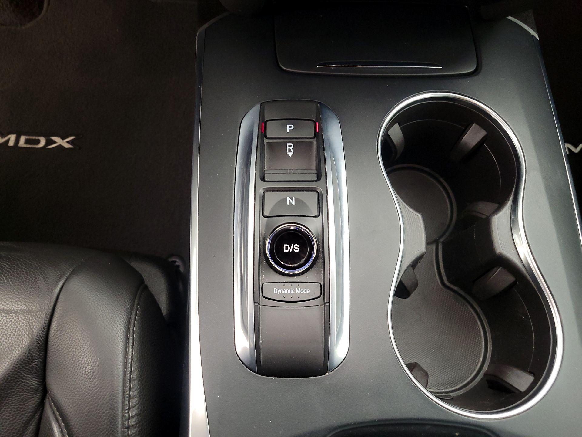 Thumbnail: 2017 Acura MDX - 17