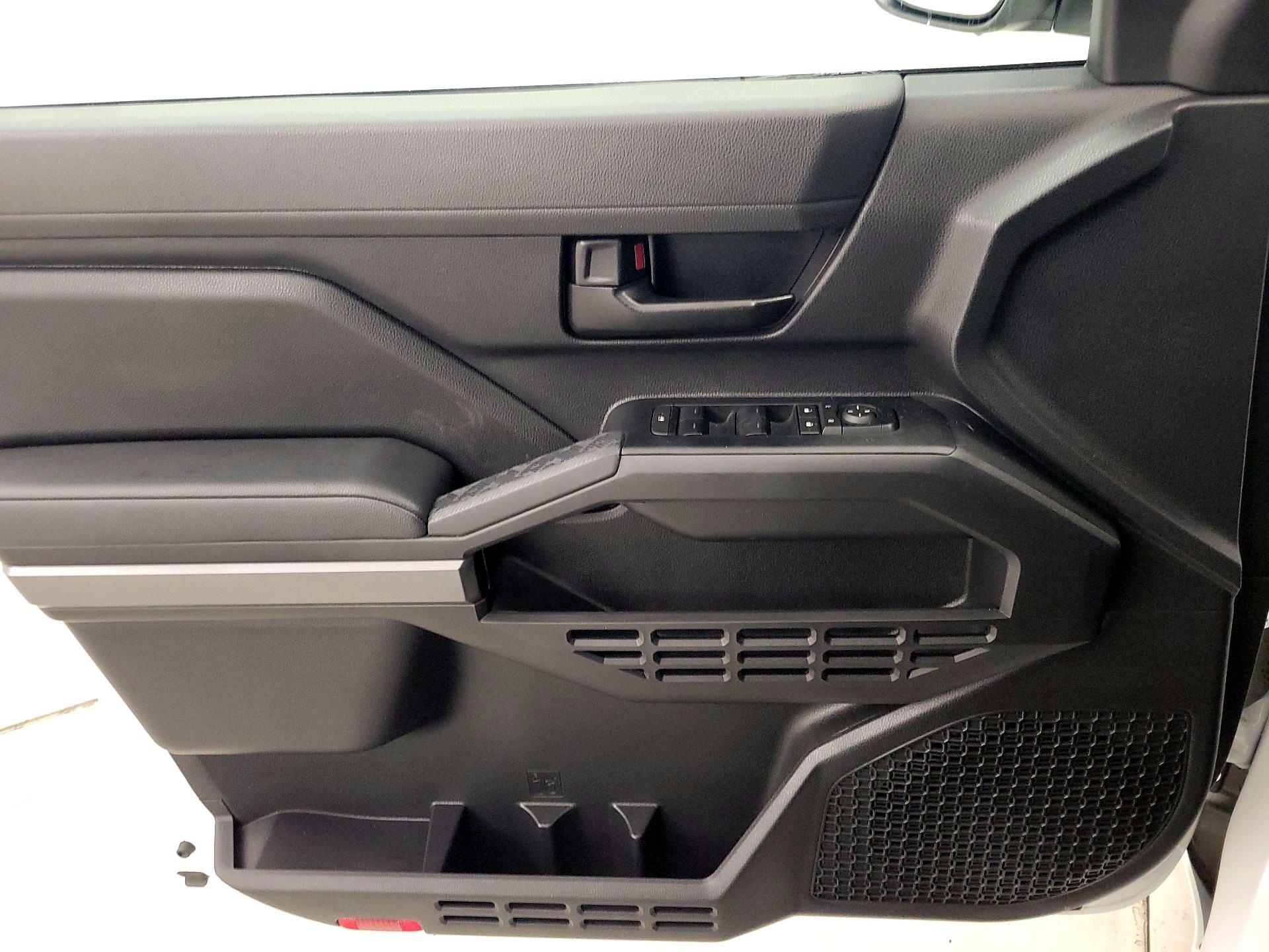 Thumbnail: 2025 Toyota Tacoma - 12