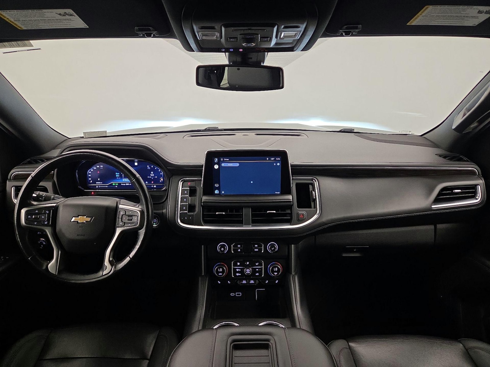 2022 Chevrolet Suburban LT - Photo 10