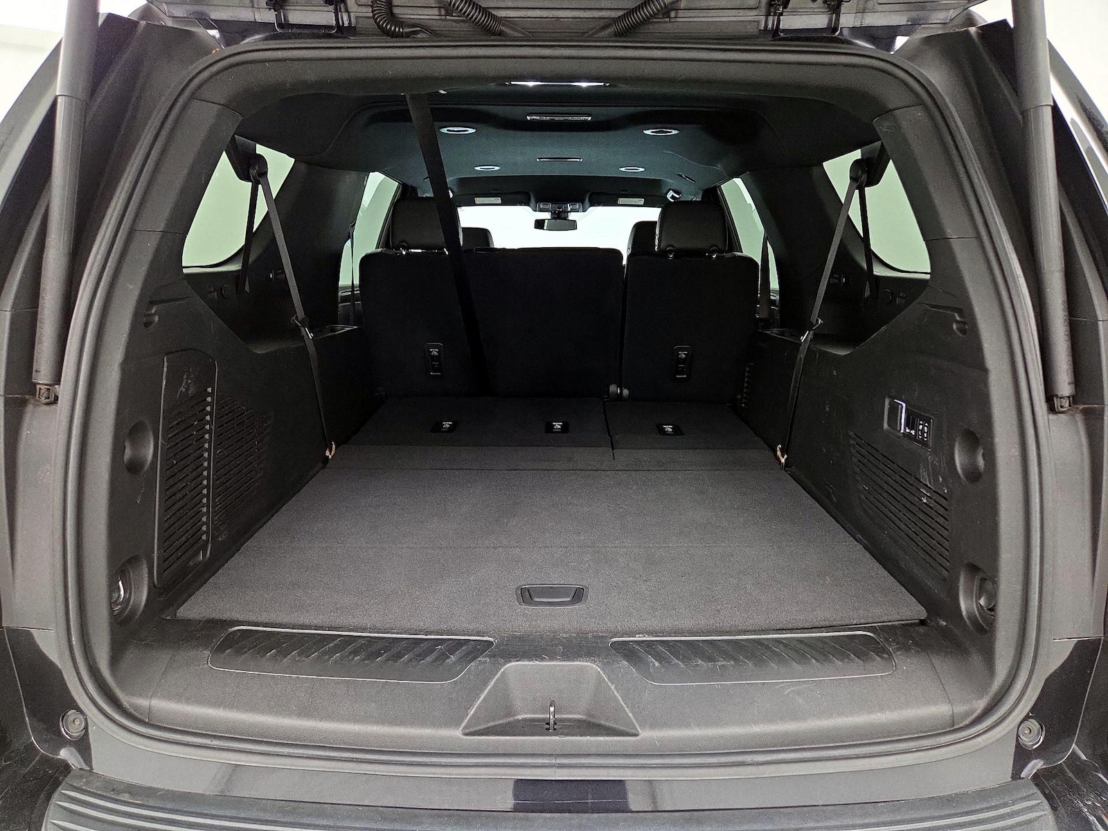 2022 Chevrolet Suburban LT - Photo 24