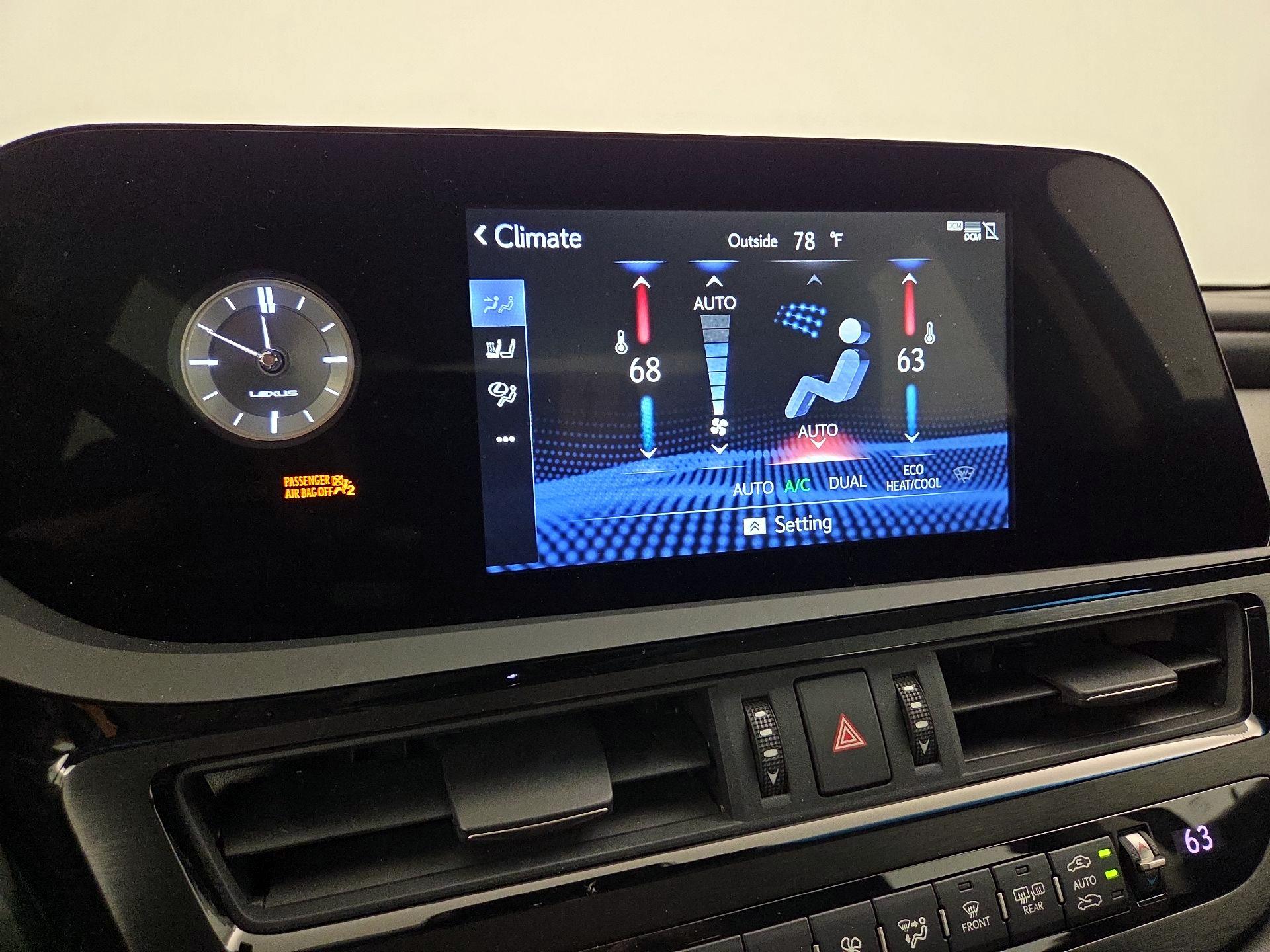 Thumbnail: 2022 Lexus ES - 16