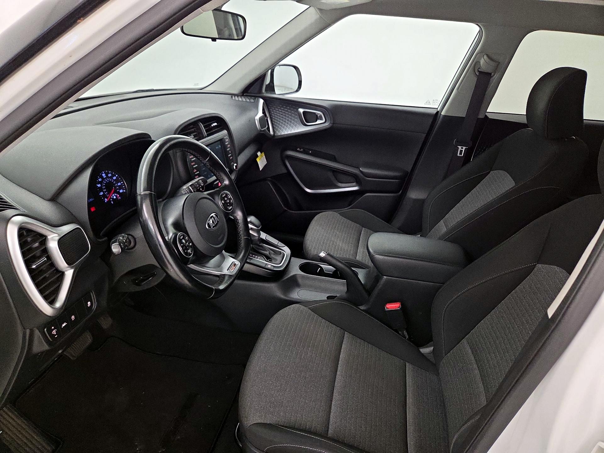 Thumbnail: 2020 Kia Soul - 11