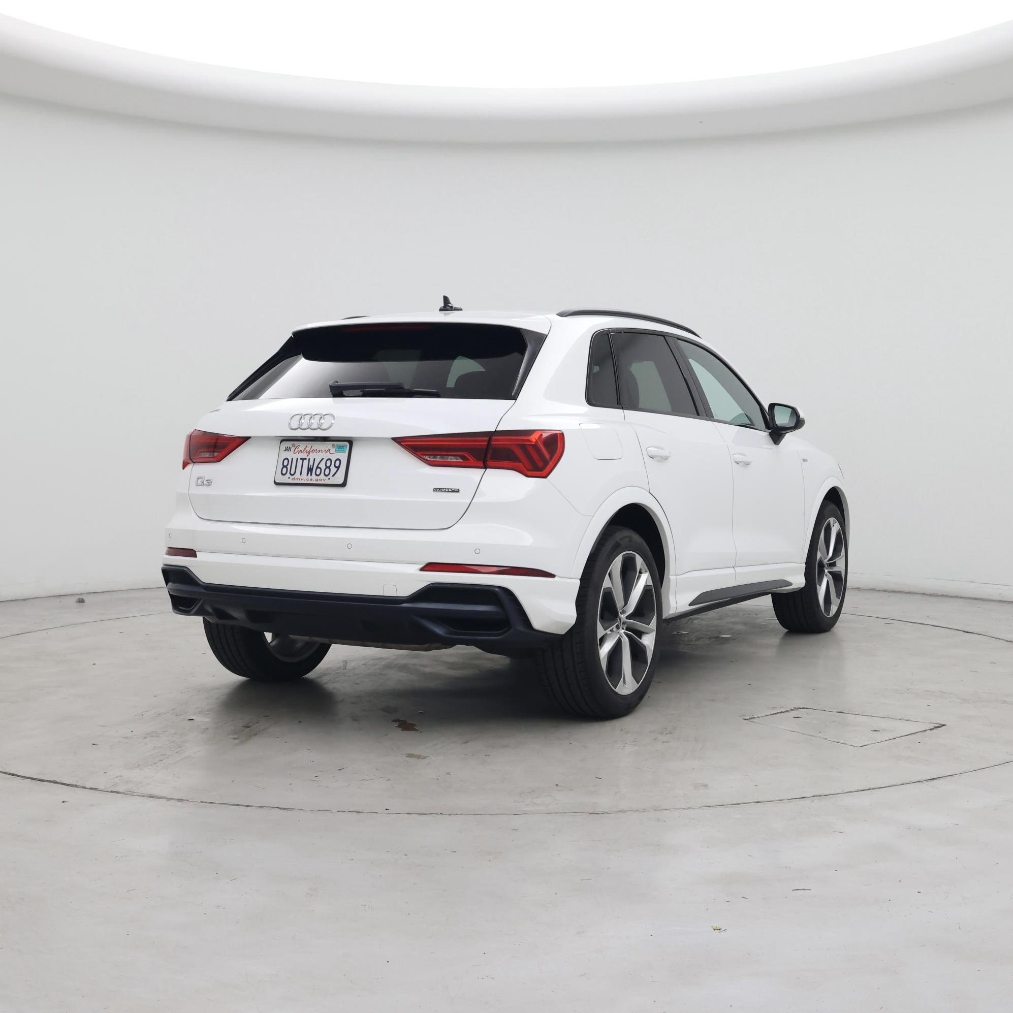 Thumbnail: 2021 Audi Q3 - 8