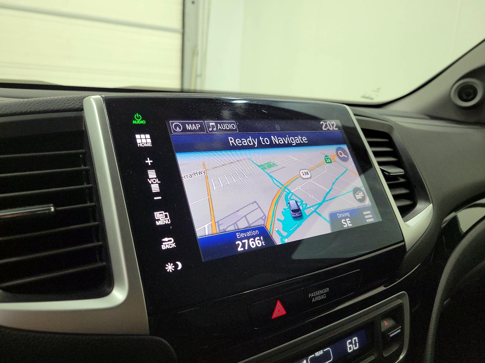 Thumbnail: 2016 Honda Pilot - 14