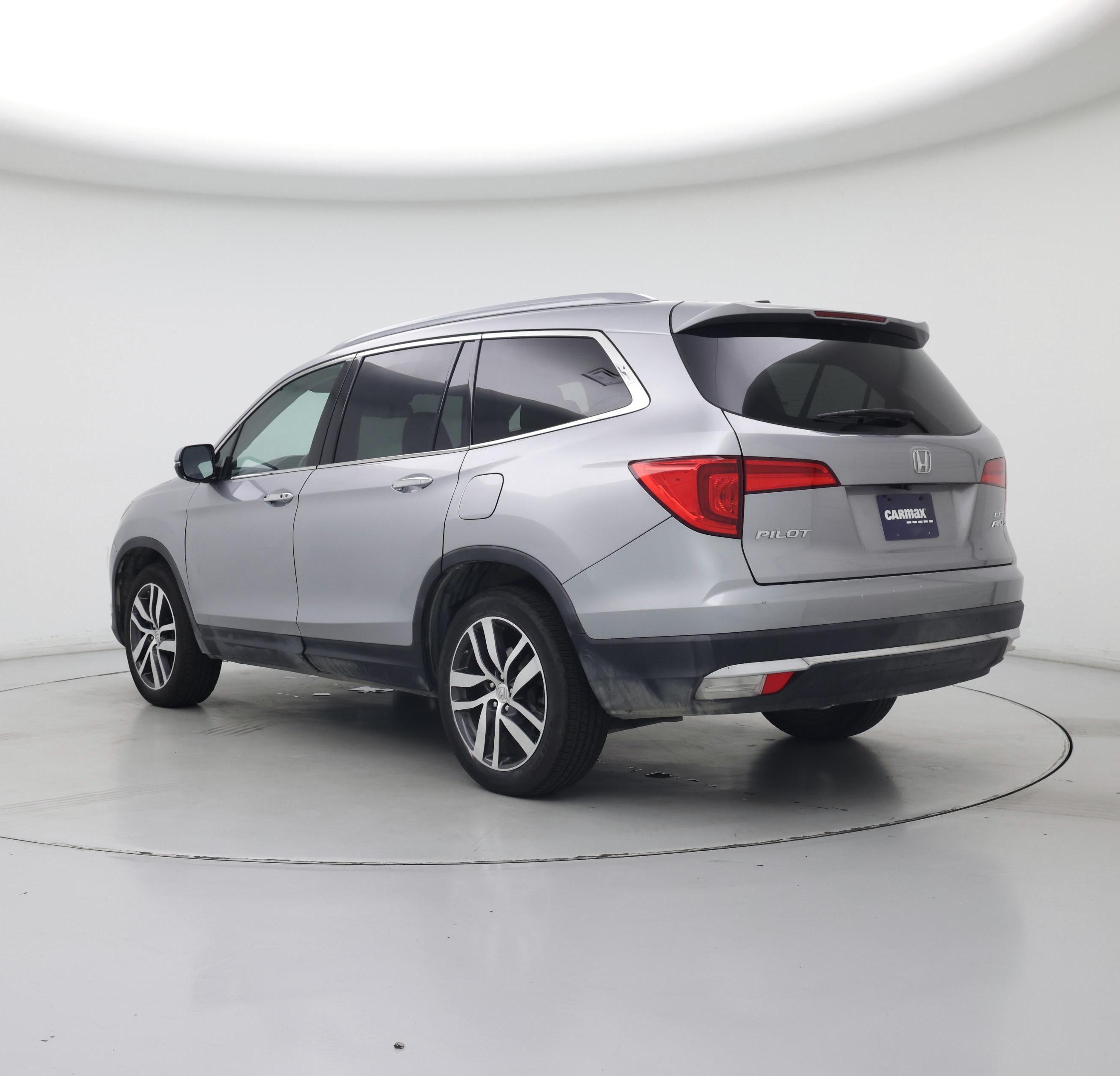 Thumbnail: 2016 Honda Pilot - 2