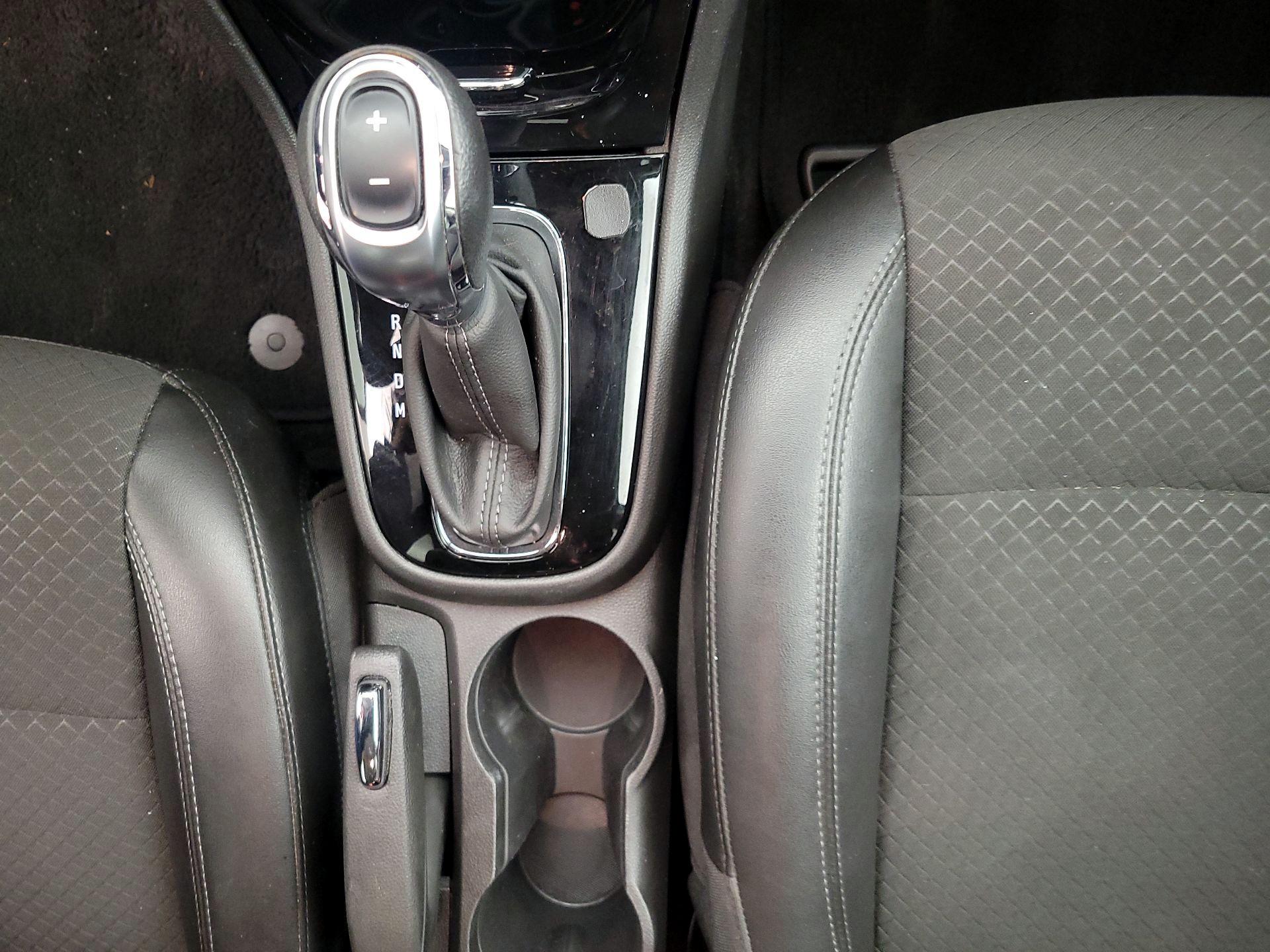 Thumbnail: 2020 Buick Encore - 17