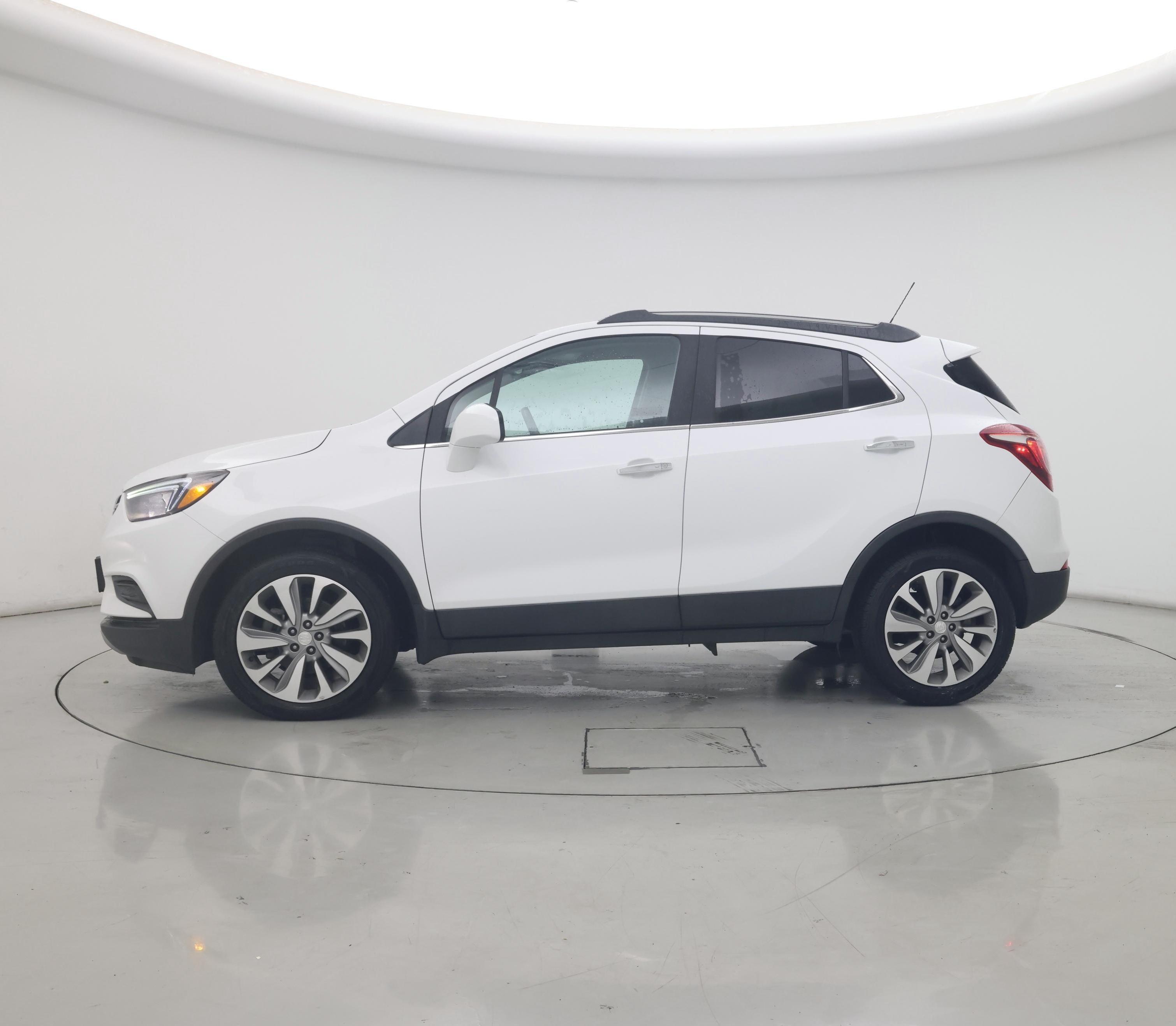 Thumbnail: 2020 Buick Encore - 3