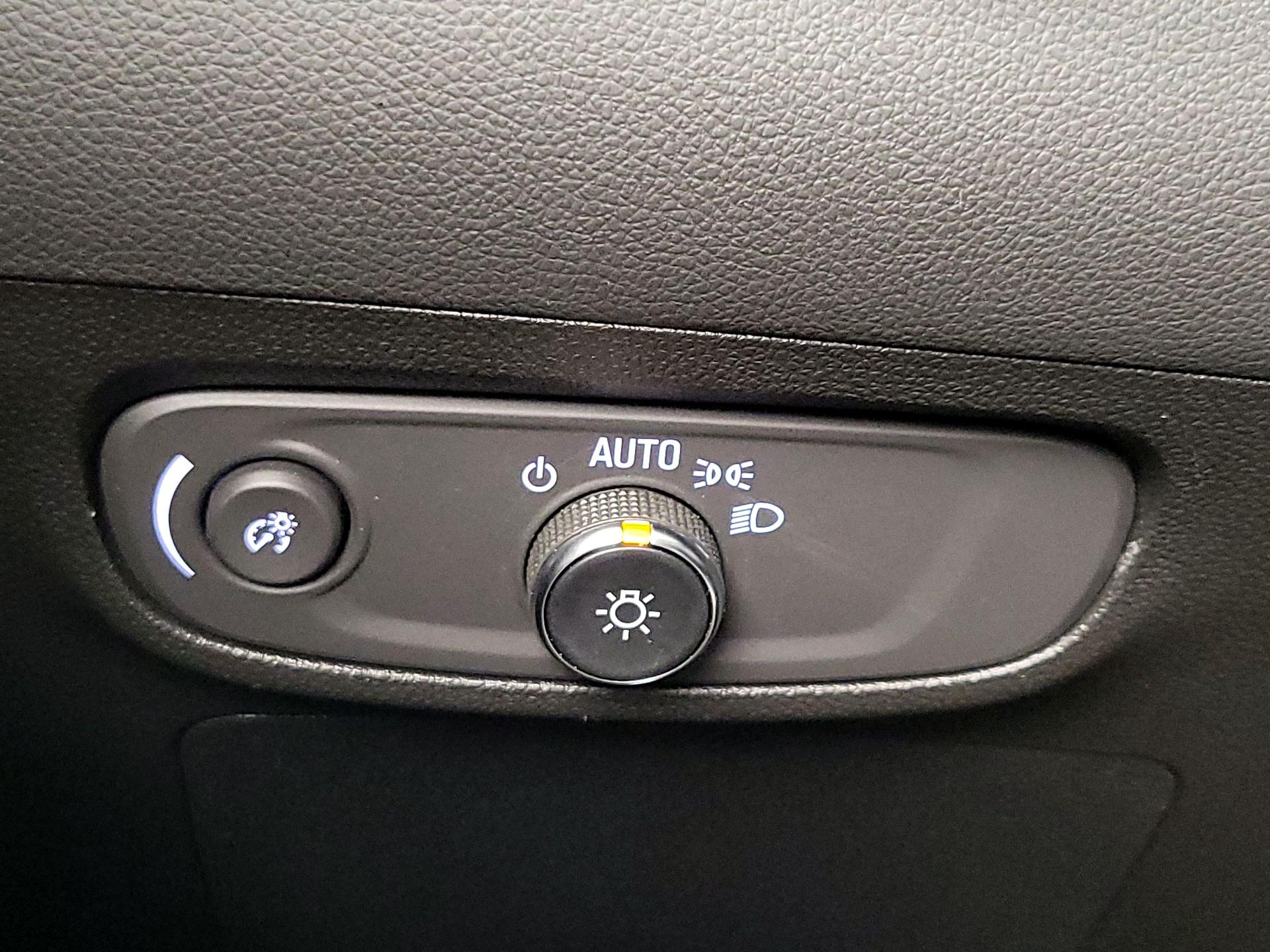 Thumbnail: 2025 Buick Encore GX - 13