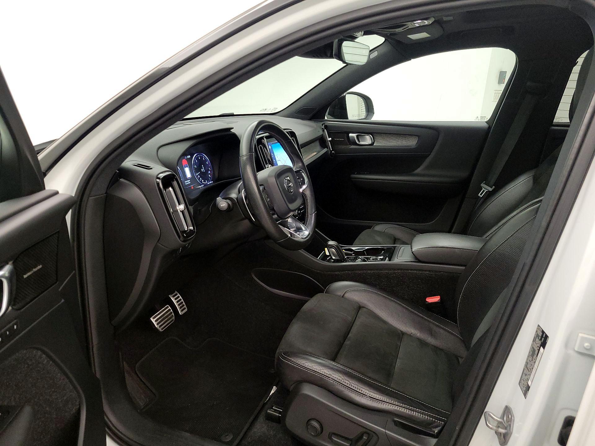 Thumbnail: 2019 Volvo XC40 - 11