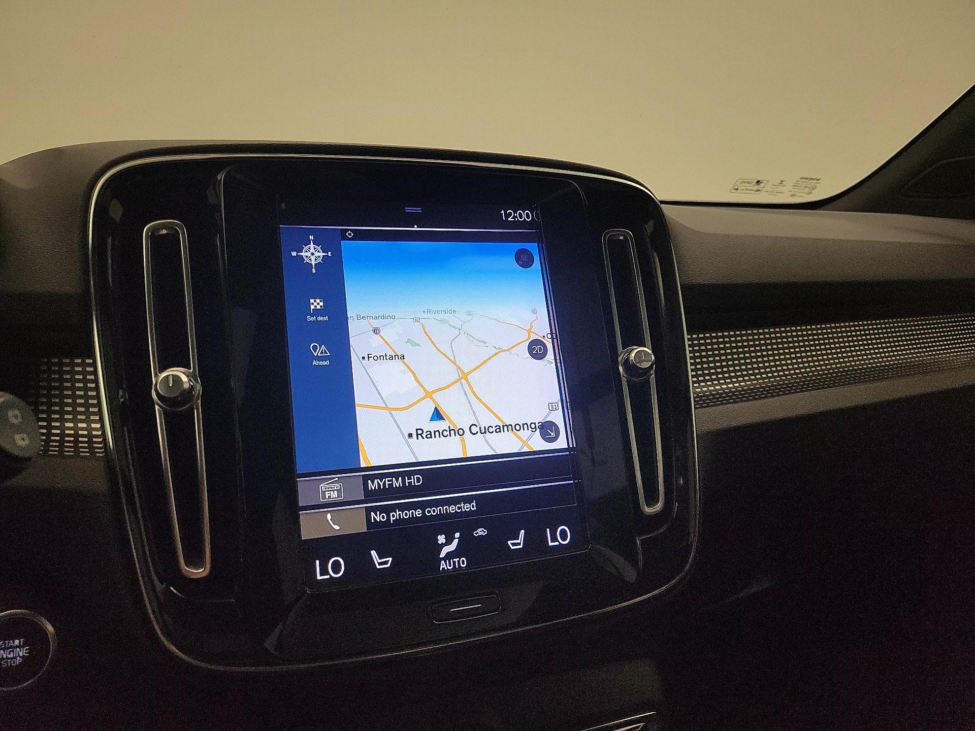 Thumbnail: 2019 Volvo XC40 - 14