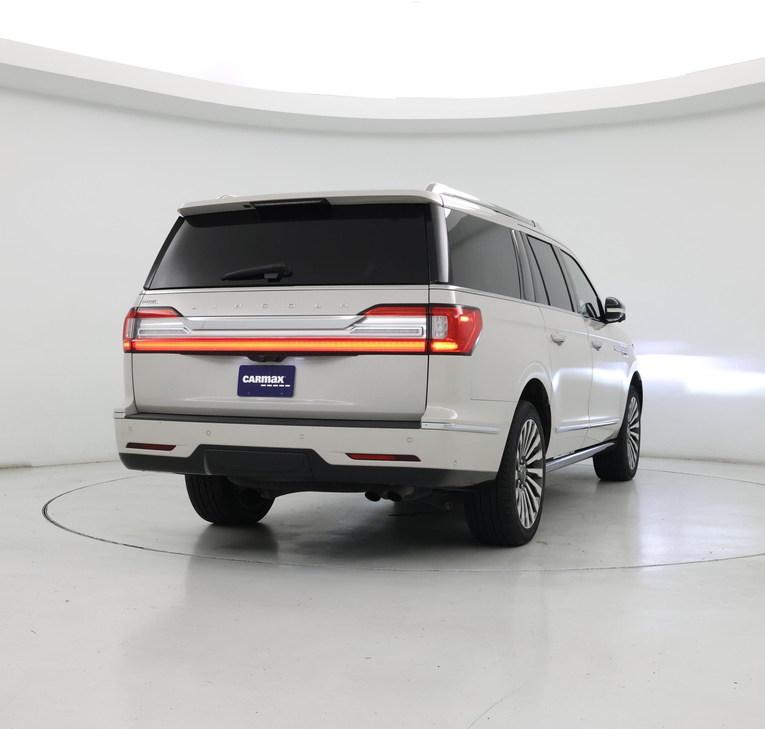 Thumbnail: 2019 Lincoln Navigator L - 8