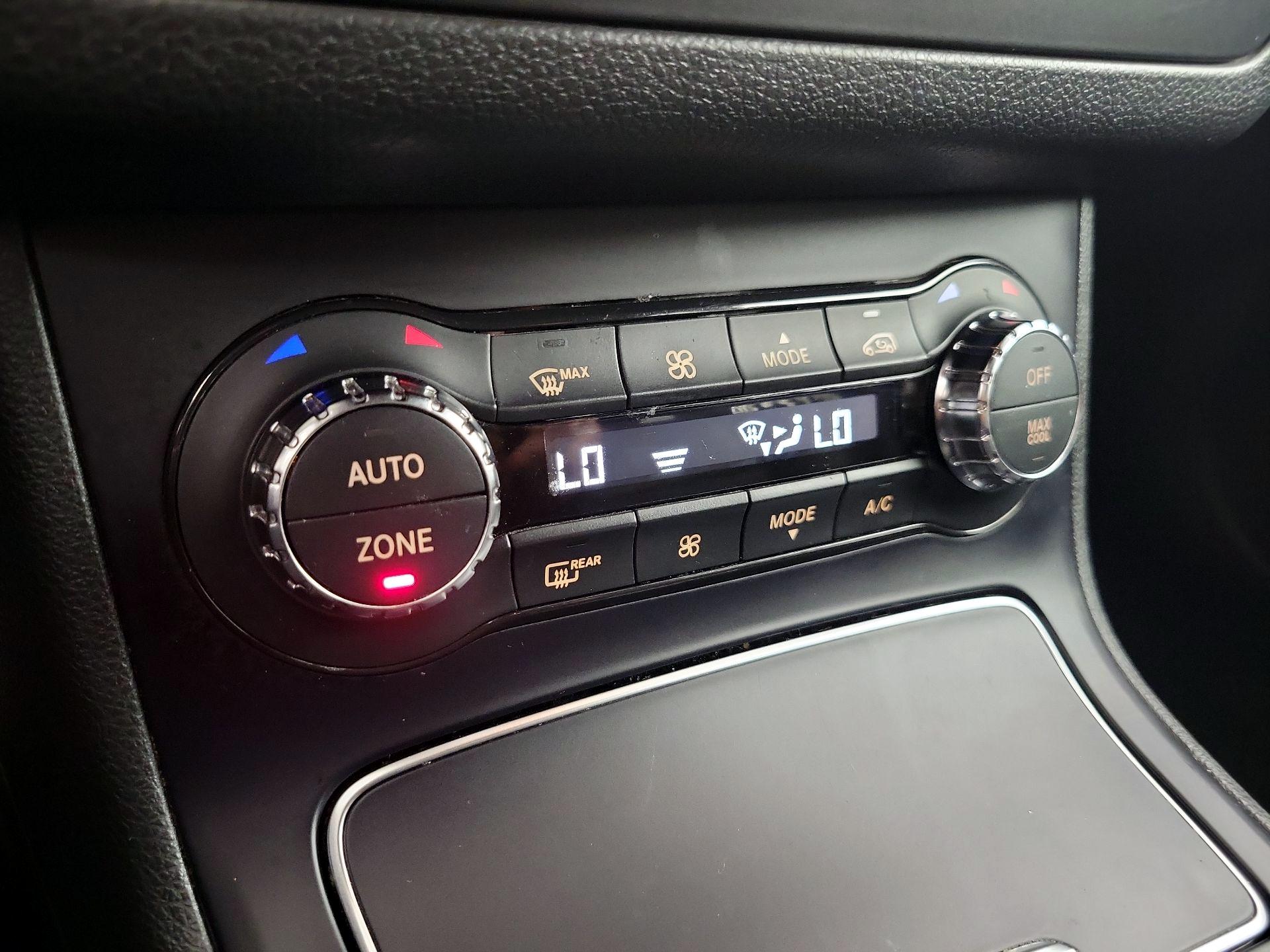 Thumbnail: 2017 Mercedes-Benz B-Class - 16