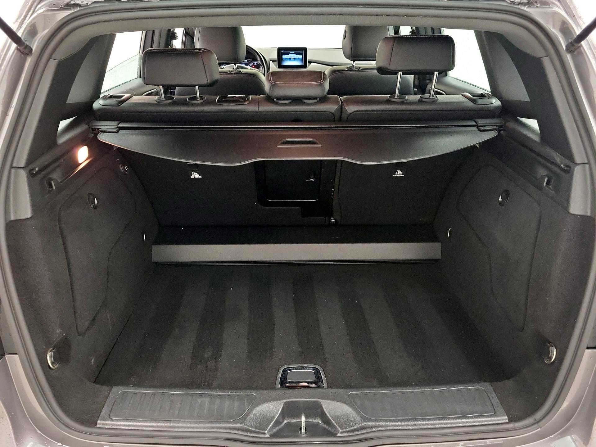 Thumbnail: 2017 Mercedes-Benz B-Class - 20