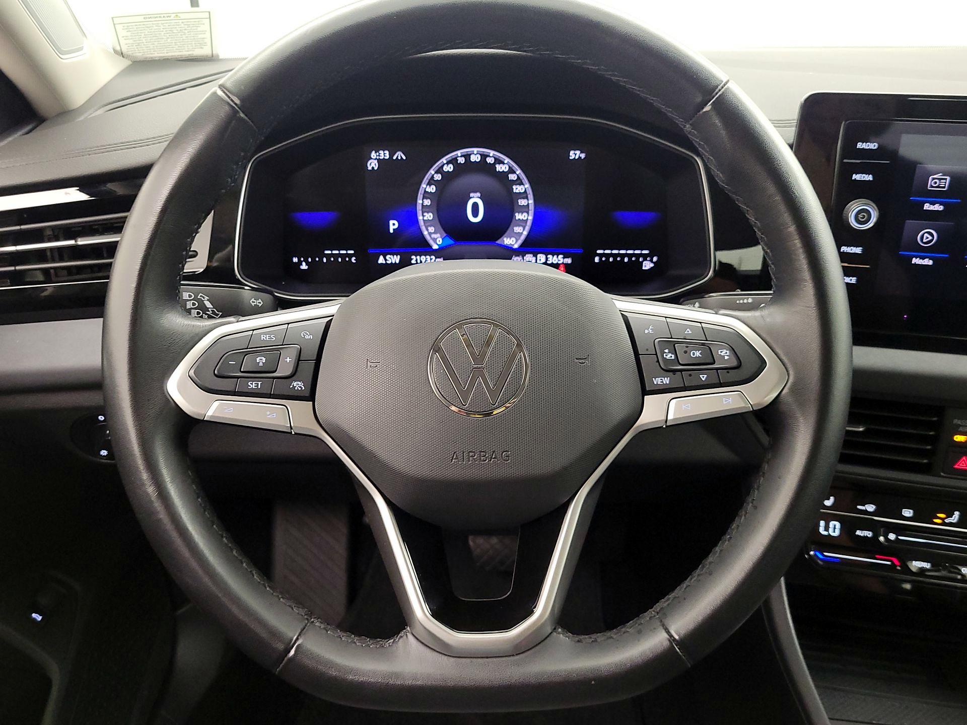 Thumbnail: 2025 Volkswagen Jetta - 10