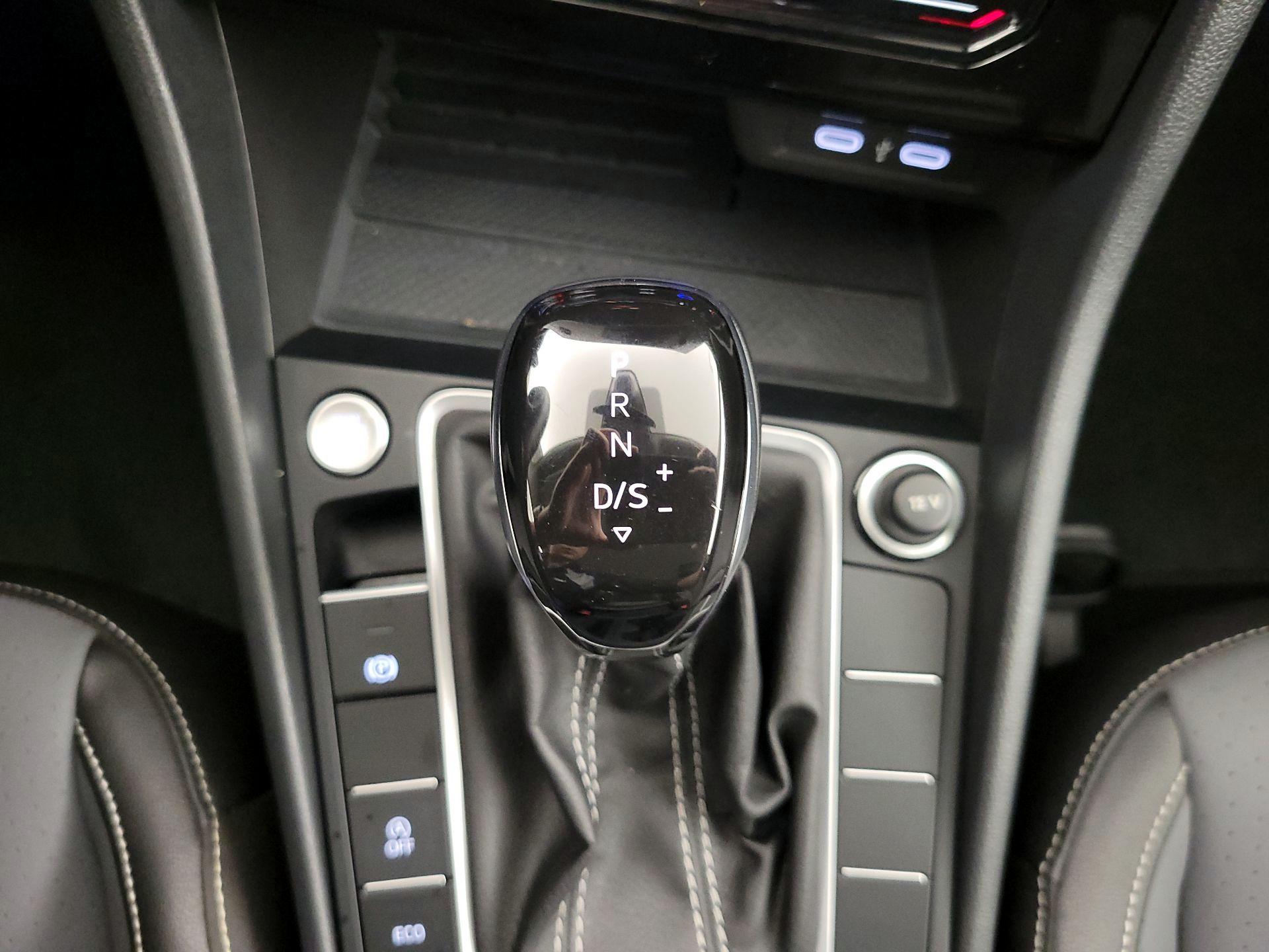 Thumbnail: 2025 Volkswagen Jetta - 17