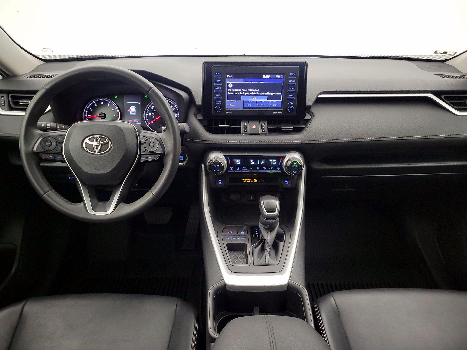 Thumbnail: 2022 Toyota RAV4 - 9