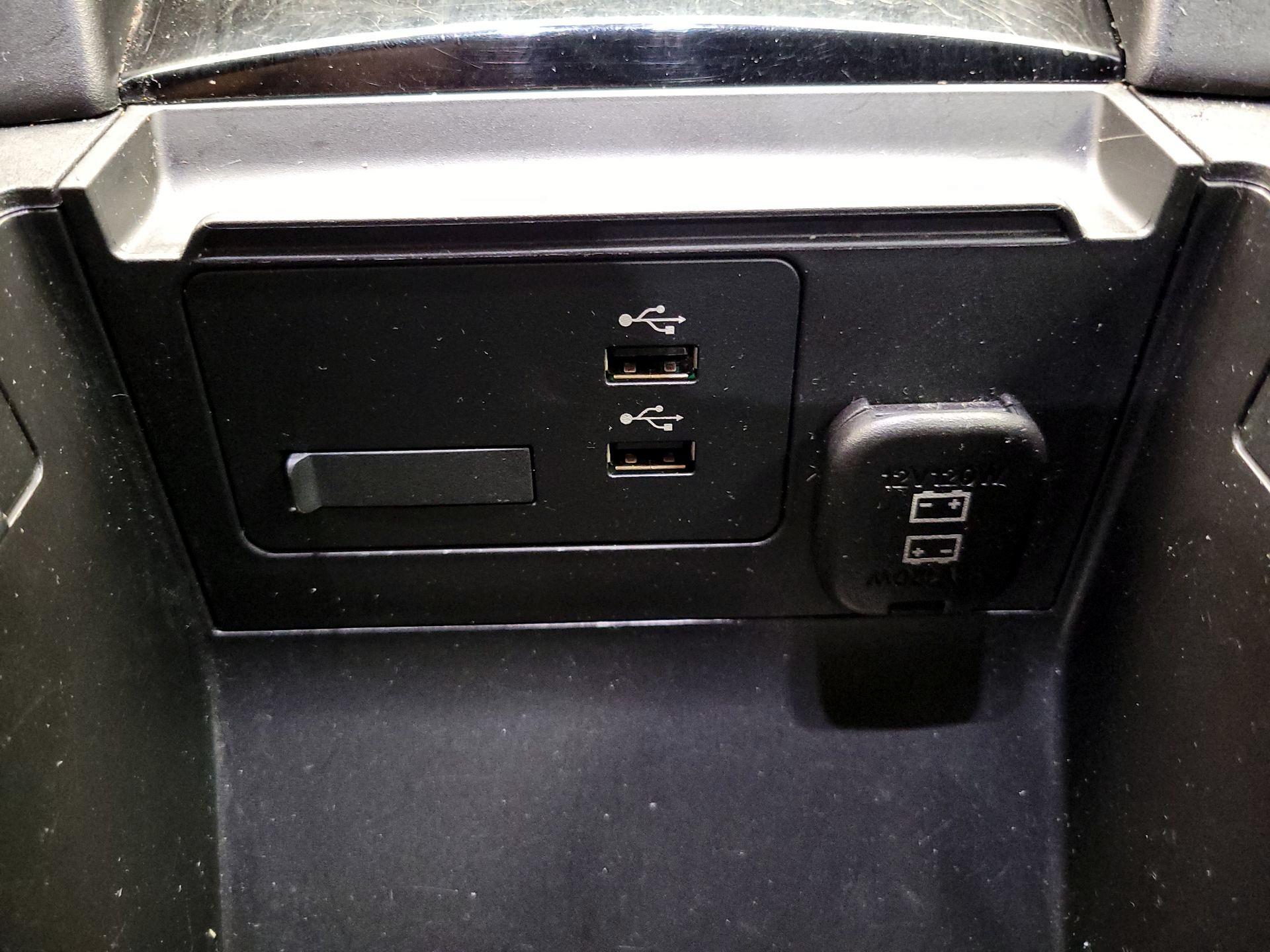 Thumbnail: 2023 Mazda Mazda3 - 18