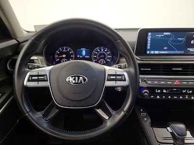 Steering Wheel & Instrument Cluster (On)