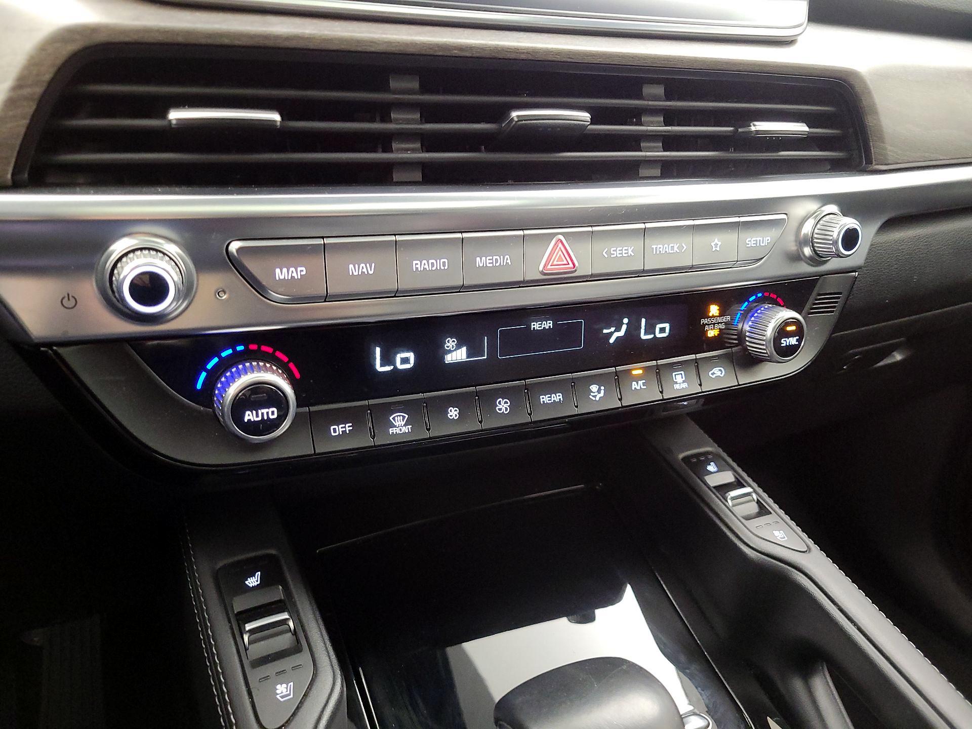 Thumbnail: 2021 Kia Telluride - 17