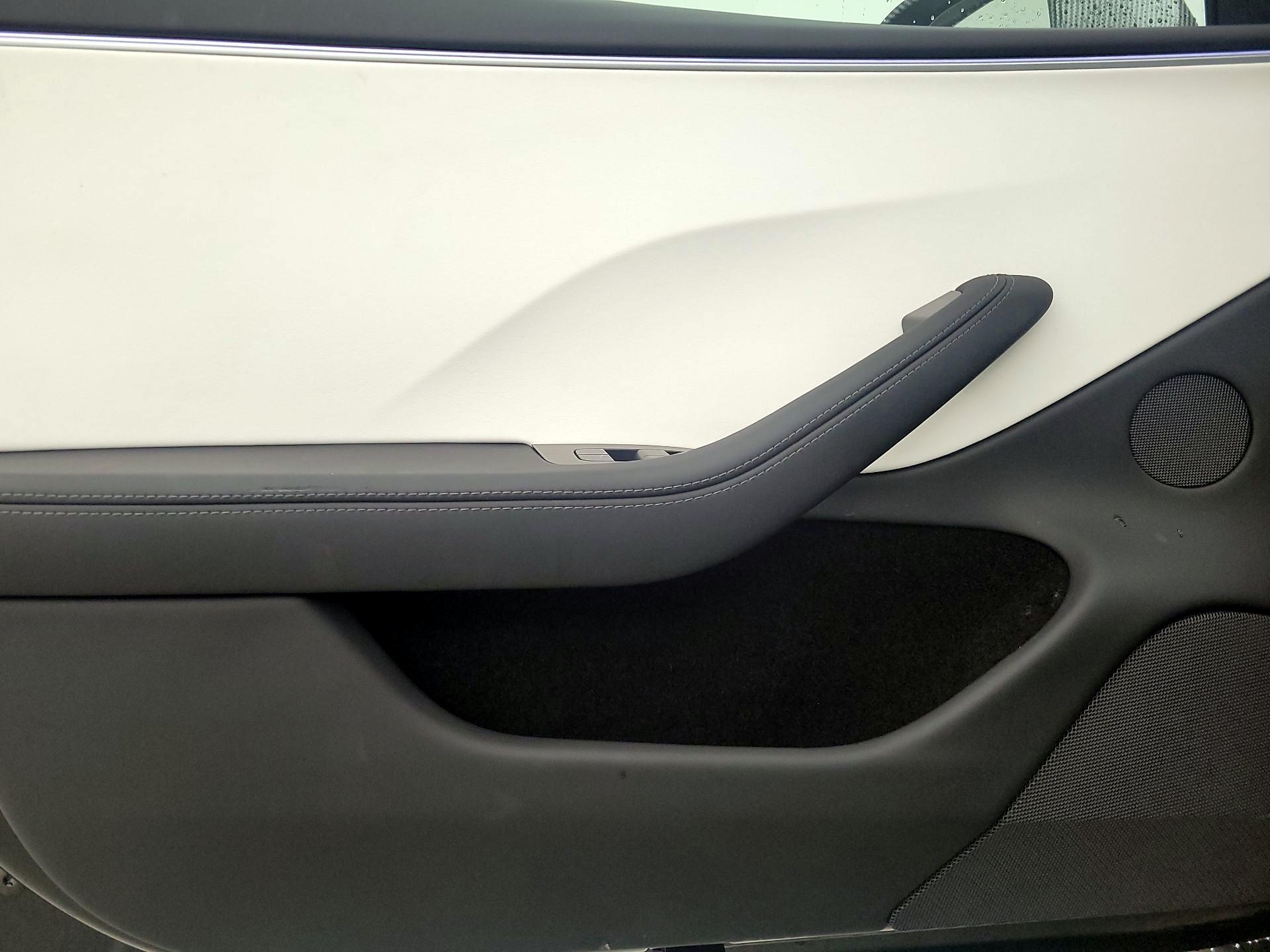 Thumbnail: 2024 Tesla Model 3 - 12