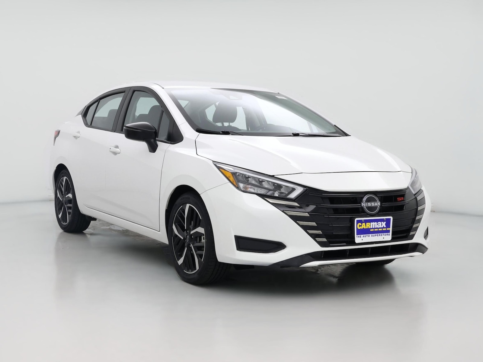 2025 Nissan Versa Sedan SR