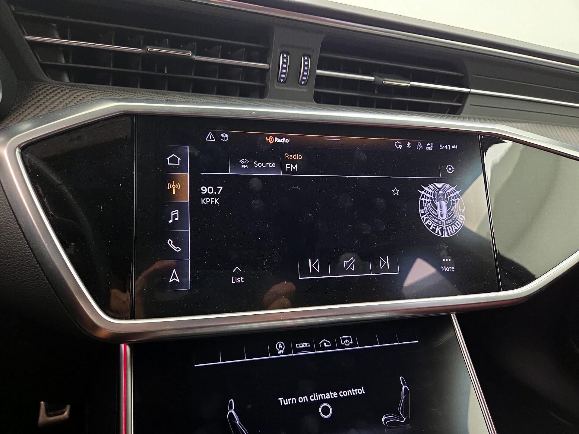 Thumbnail: 2023 Audi S6 - 16